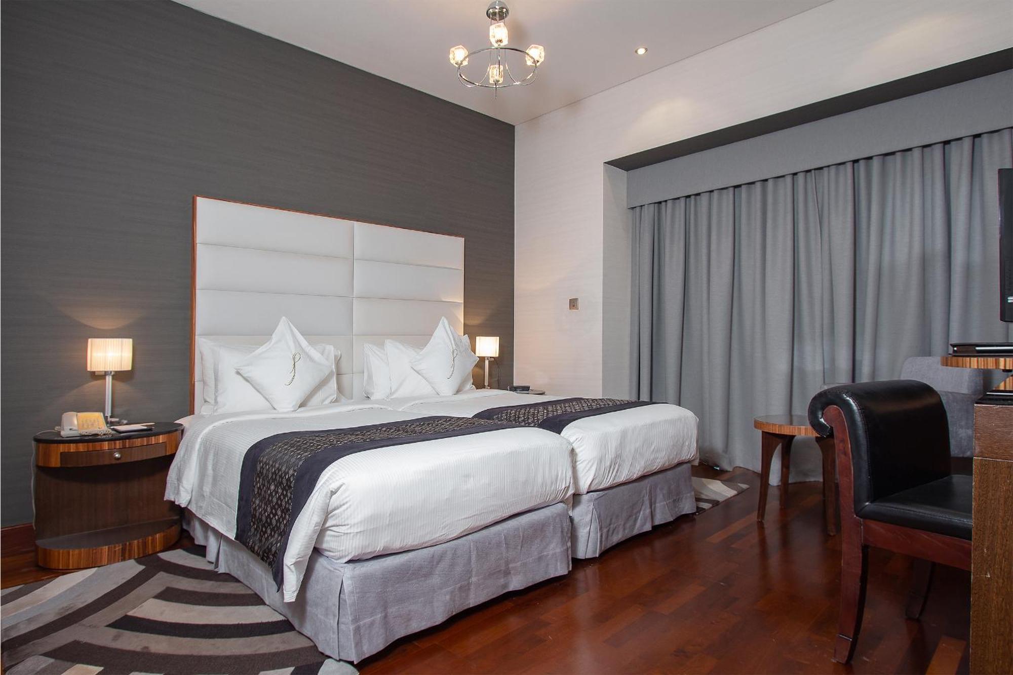 Premiere One Bedroom Apartment