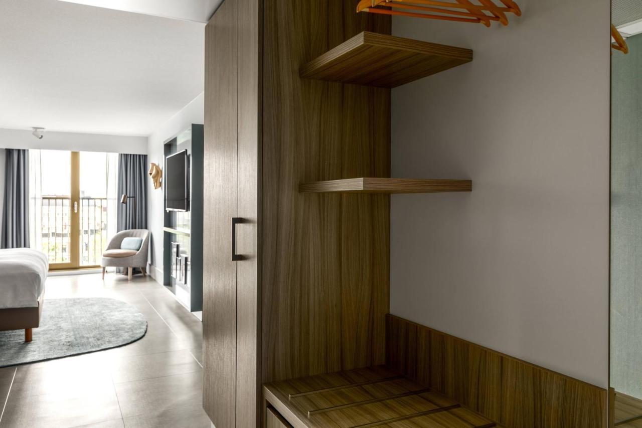 Junior Suite with M Club Lounge Access