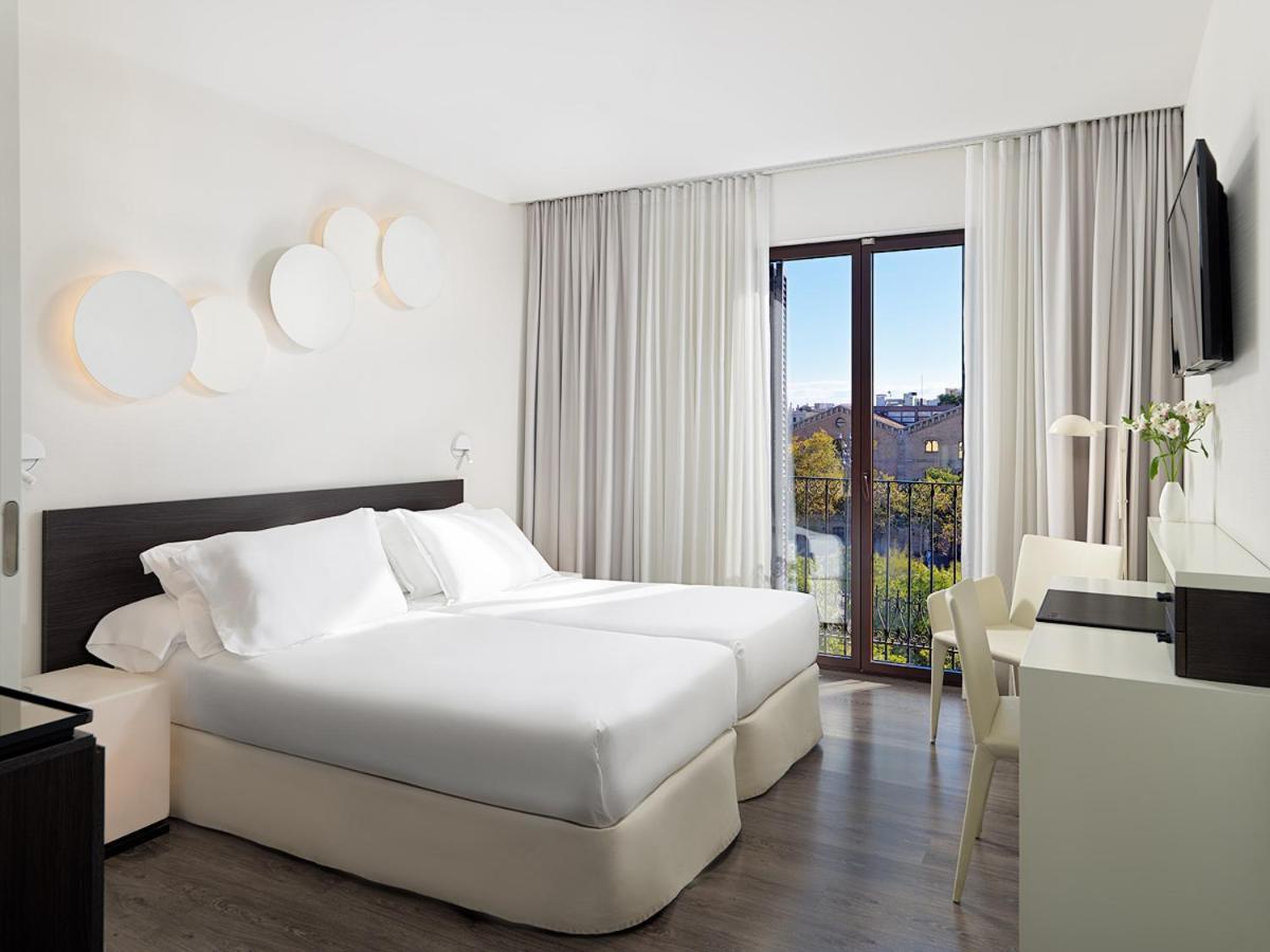 Classic Double Room with harbor view
