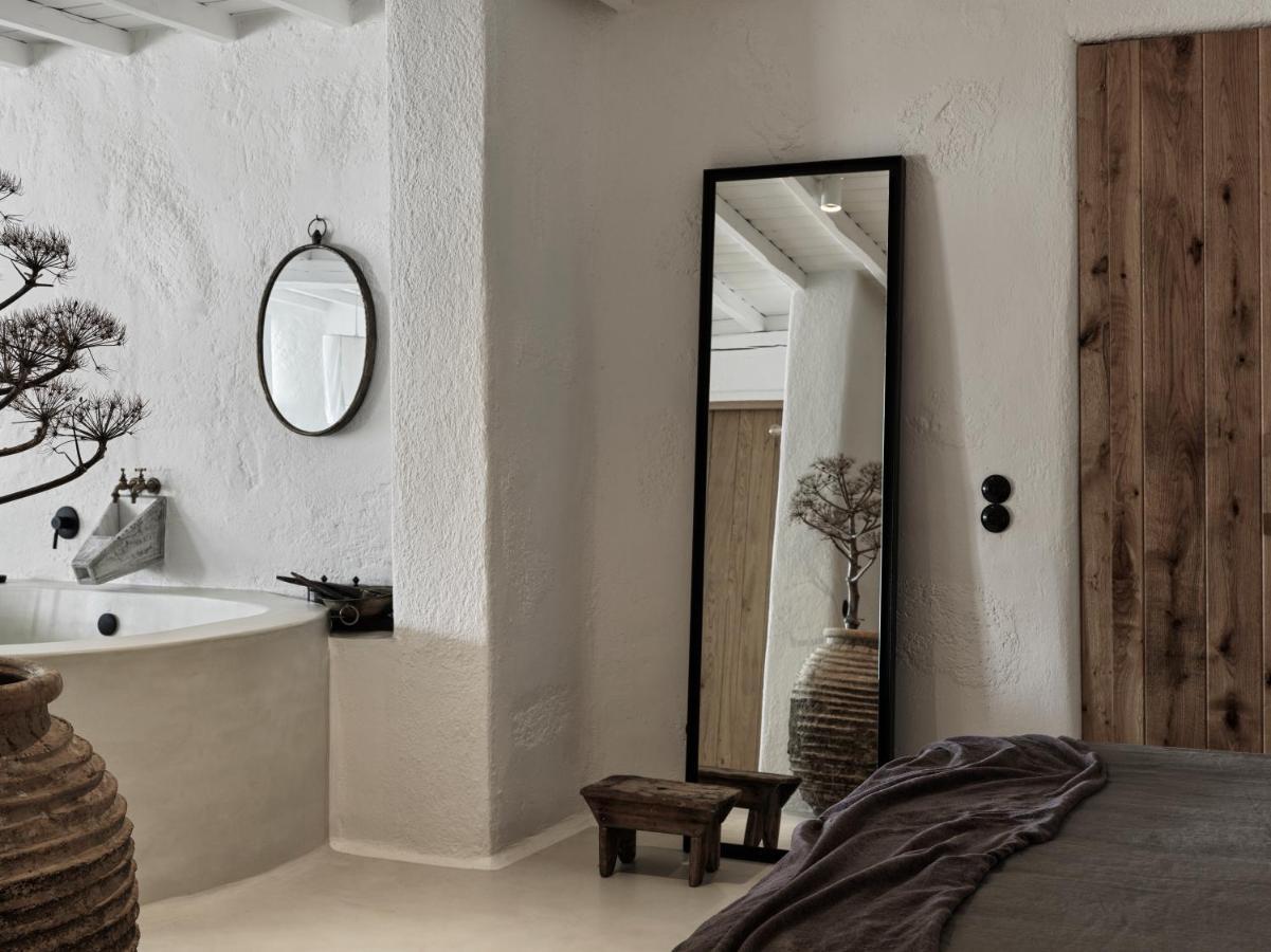 Nomad Suite Sea View with Private Pool & Yard