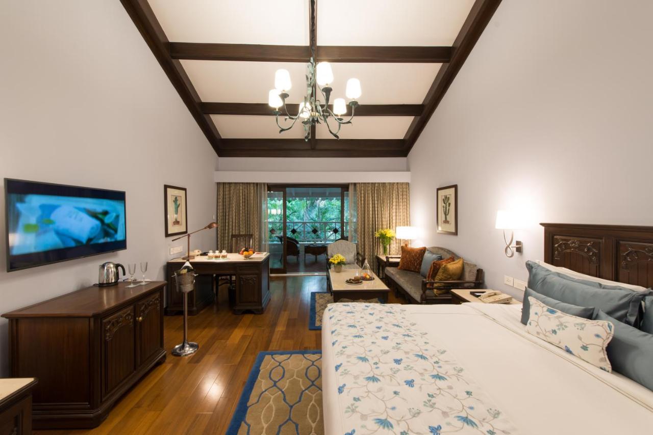 Luxury Suite One Bedroom Garden View King Bed