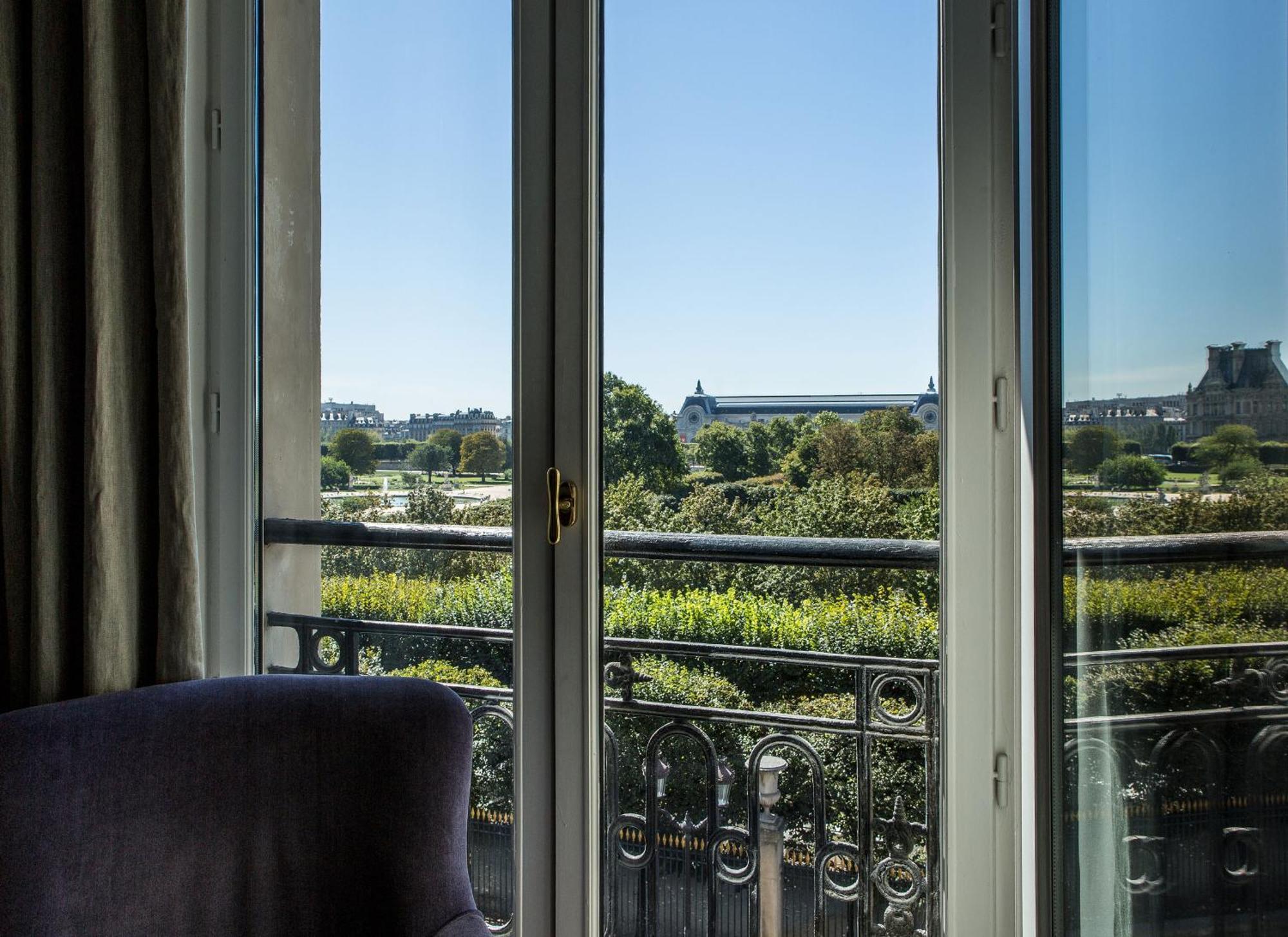 Junior Suite Paris view