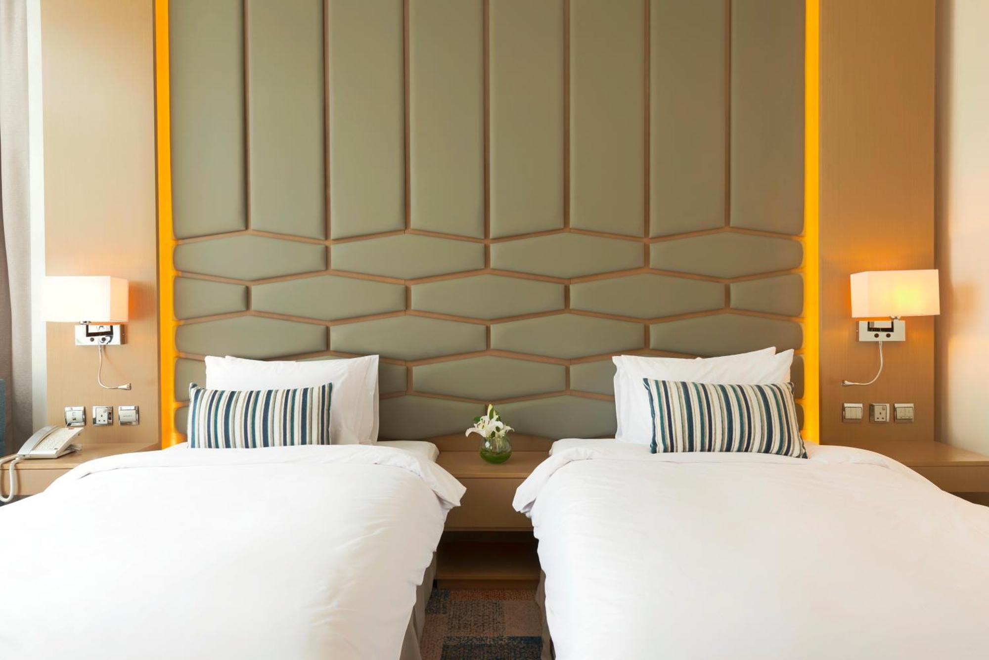 Superior Twin Room With Free access to Hotel's private beach at Palm - Jumeirah