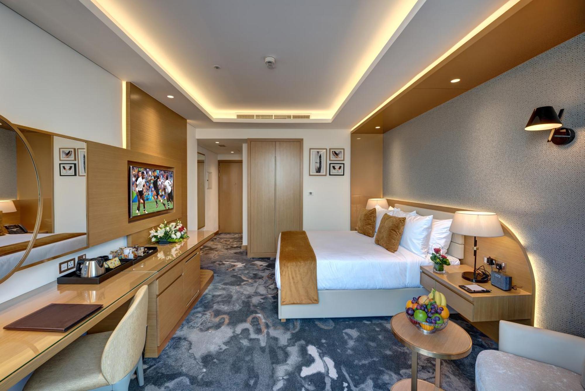 Executive King Room Food & Beverage excluding room dinning,1219928392:JPEG