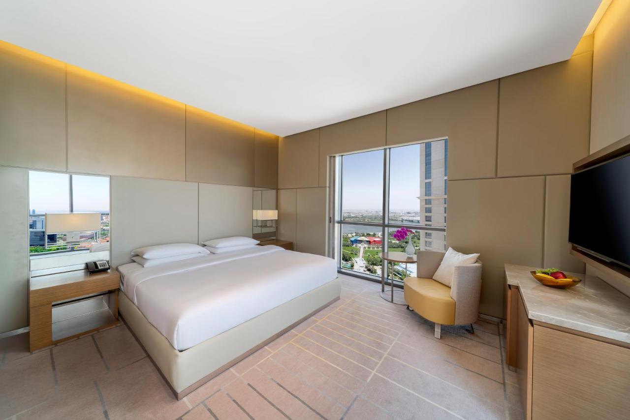 King Room Club access on Food & Beverage on Grand Hyatt Water Park Valid till August 2026,1245384229:JPEG