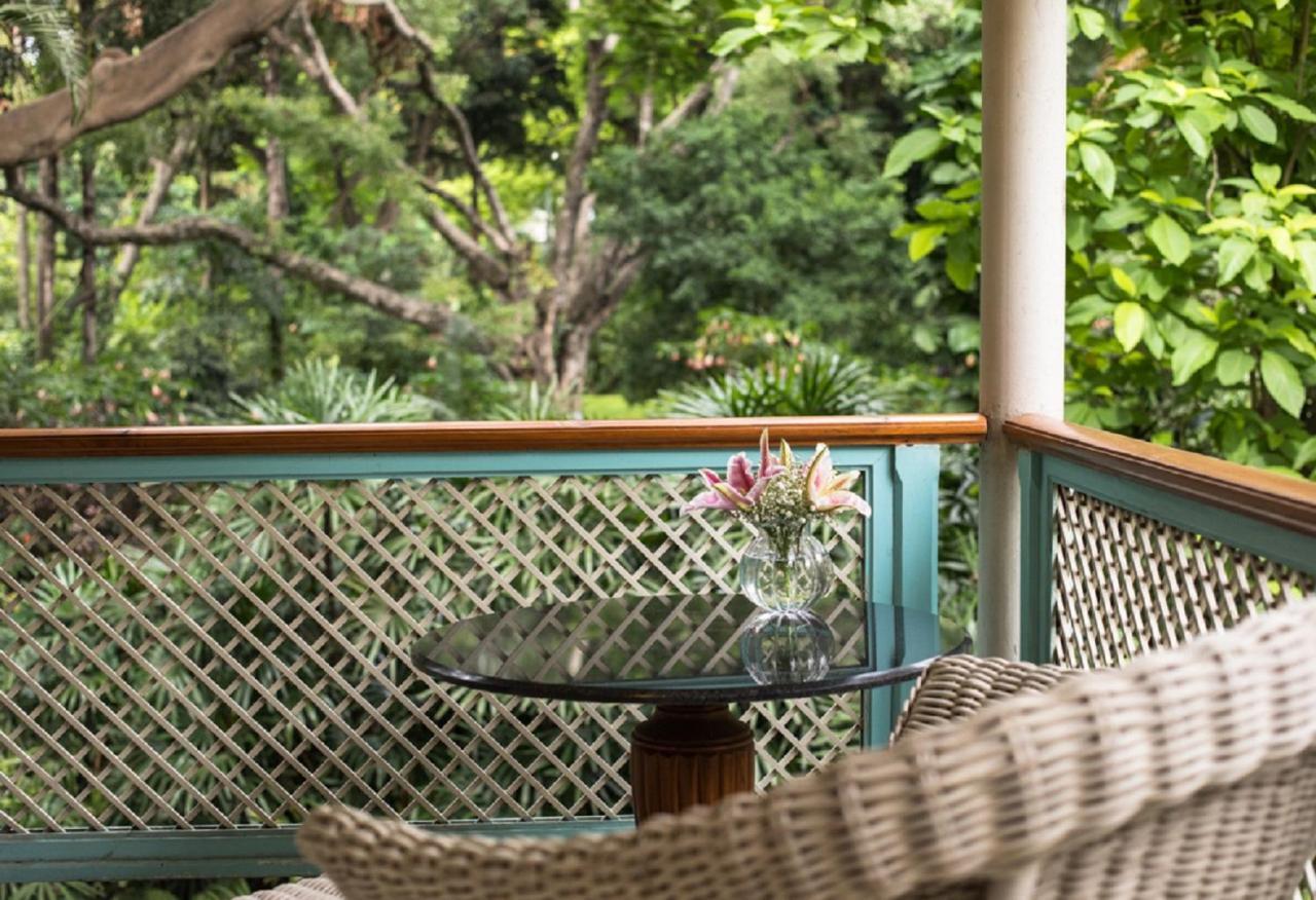 Luxury Room Garden View Twin Bed