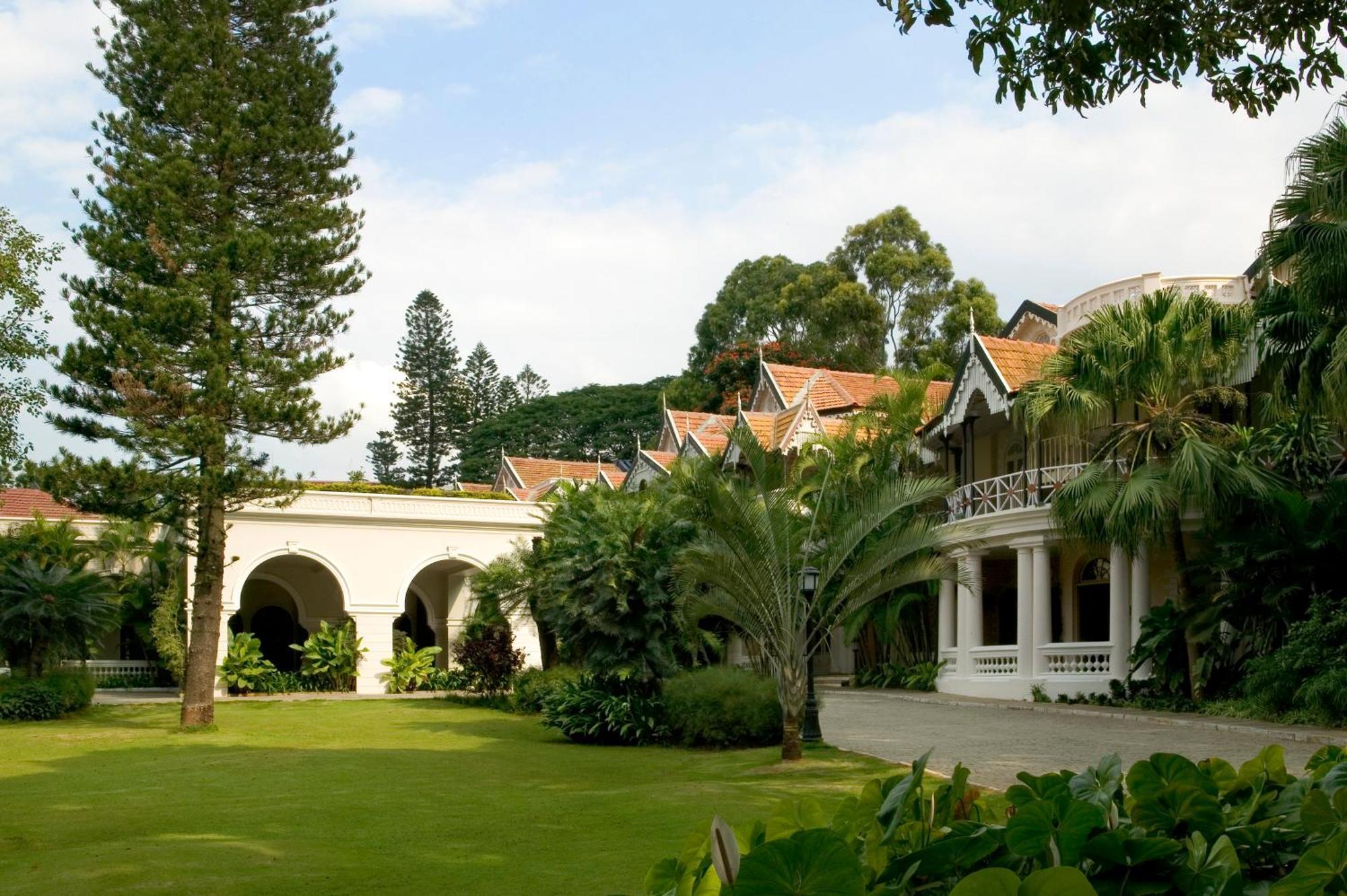 Taj Club Room