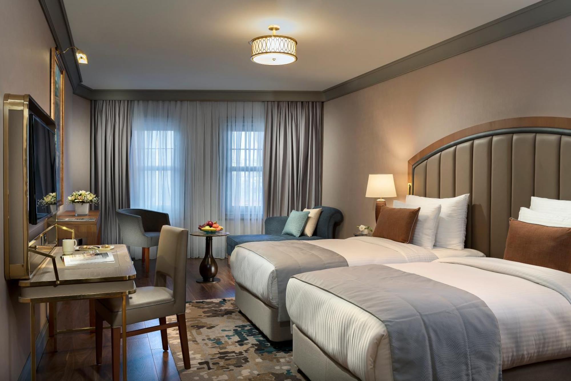 Deluxe Twin Beds Room