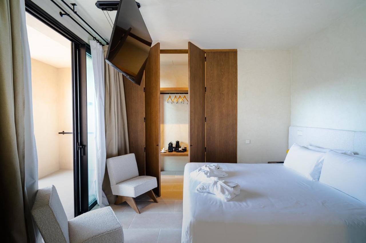 Open Sky Suite with Terrace and Sea View