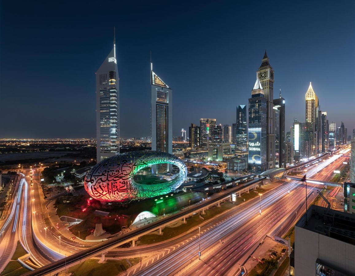 Club Room with Sheikh Zayed Road View