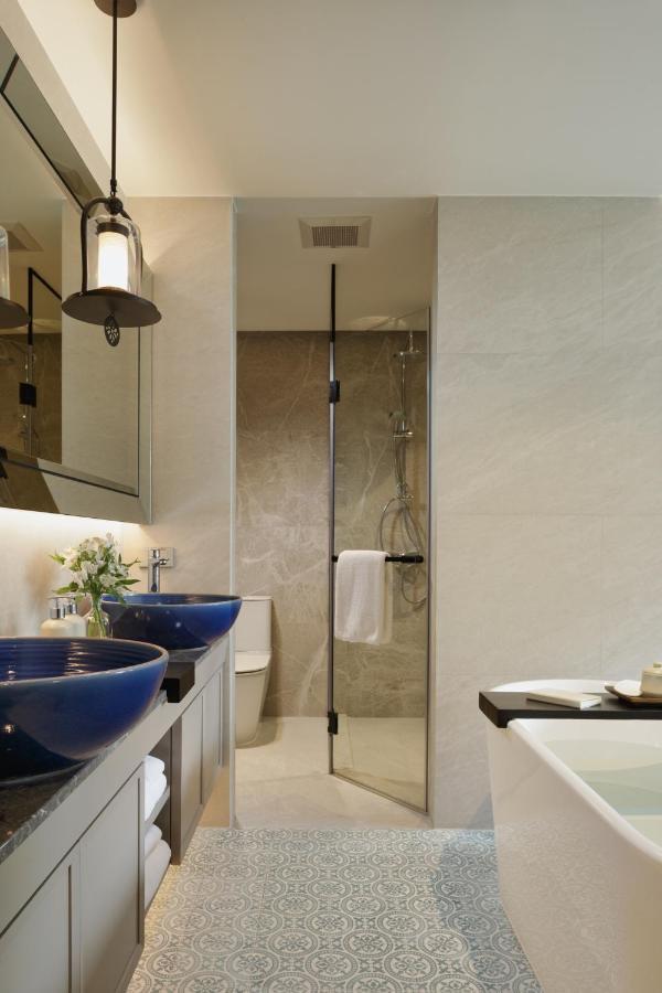 Pool Access Suite (Adult Only)