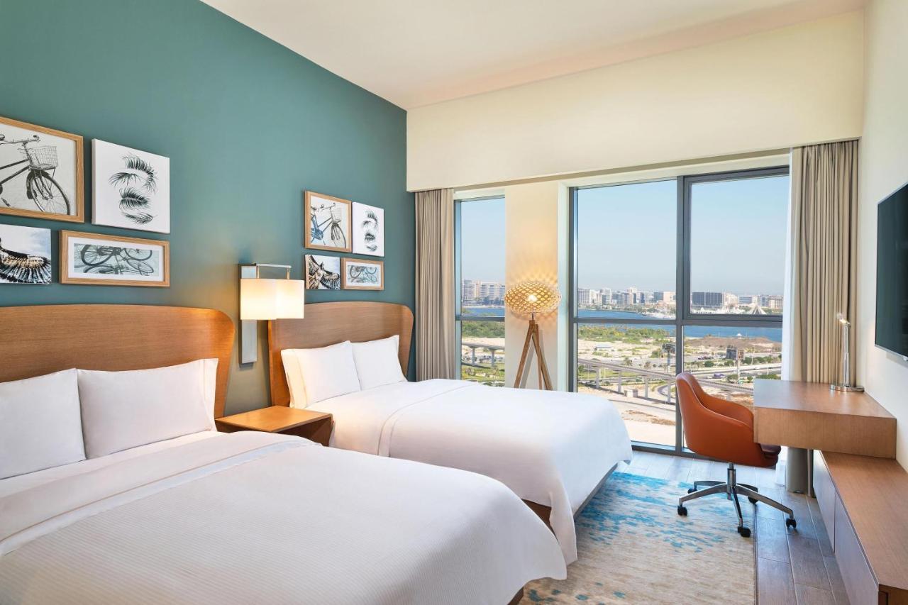 Studio 2 Double Beds Complimentary Transfer to Dubai Mall Festival City Mall J1 Beach & Al Jaddaf Metro,1401233780:JPEG