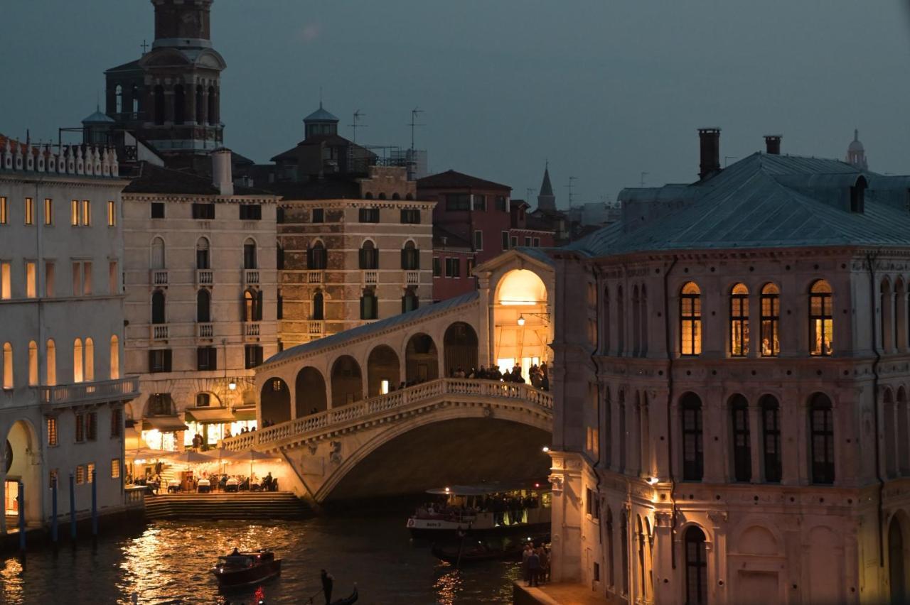 King Room with Terrace, Grand Canal and Rialto bridge view