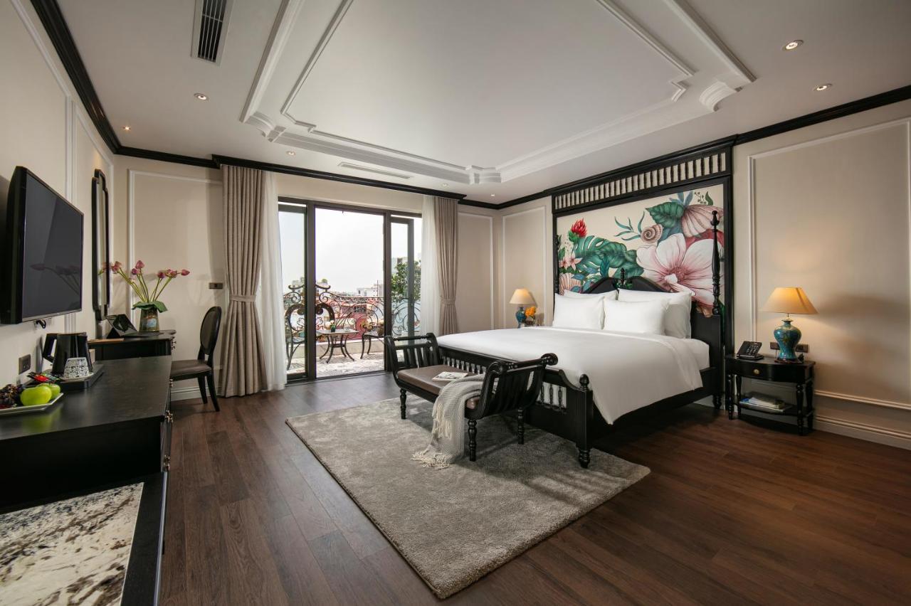 Junior Suite with Balcony,1556766142:JPEG
