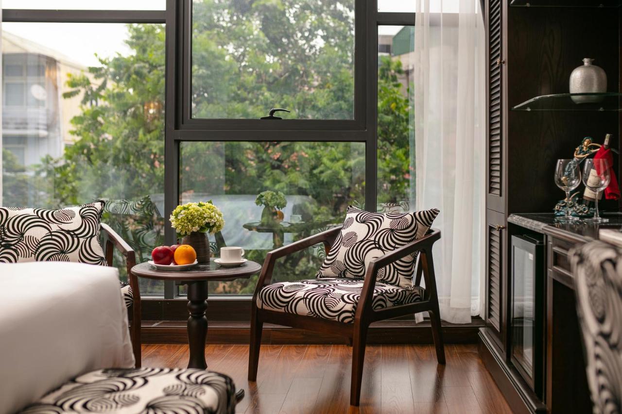 Senior Suite with City View
