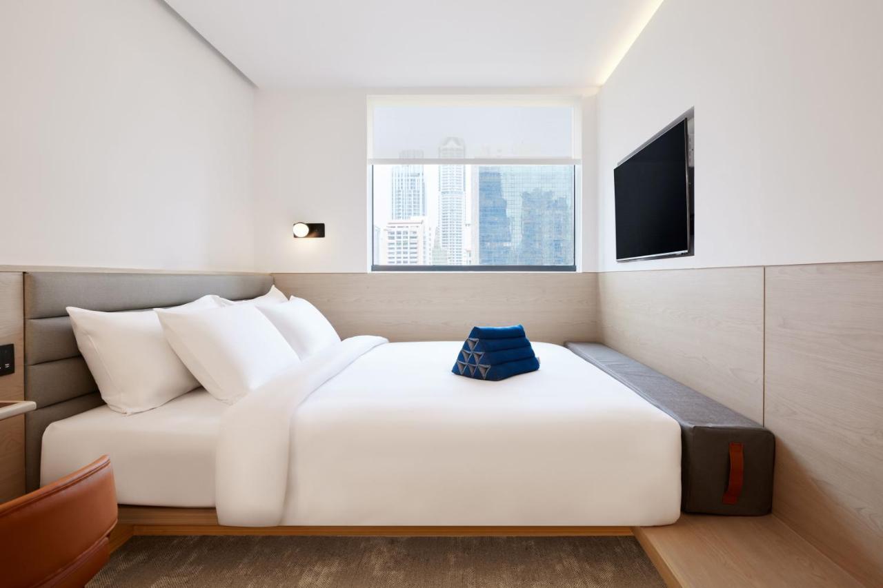 Cozy King City View