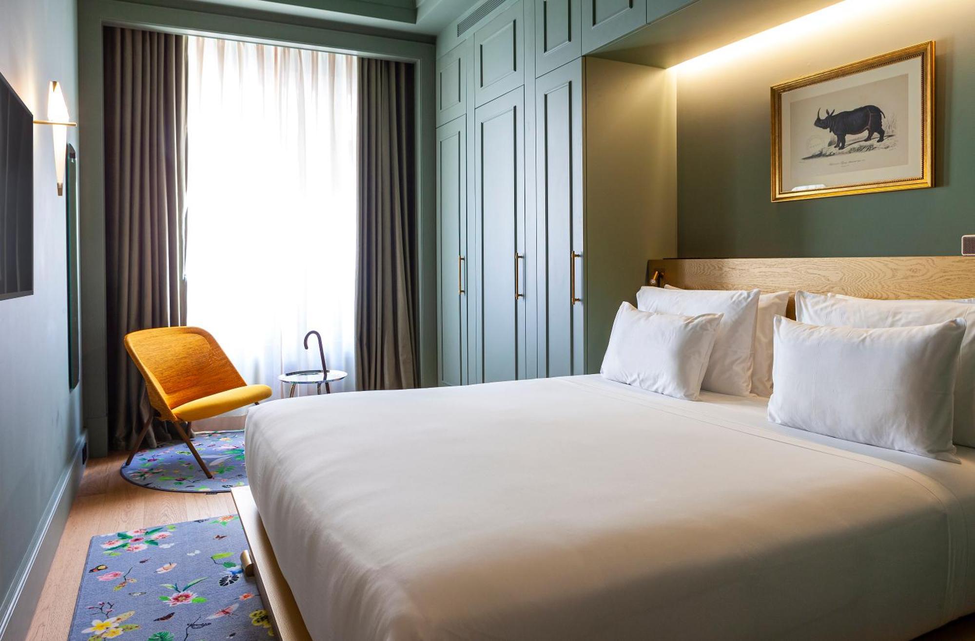 Deluxe Double Room with City View