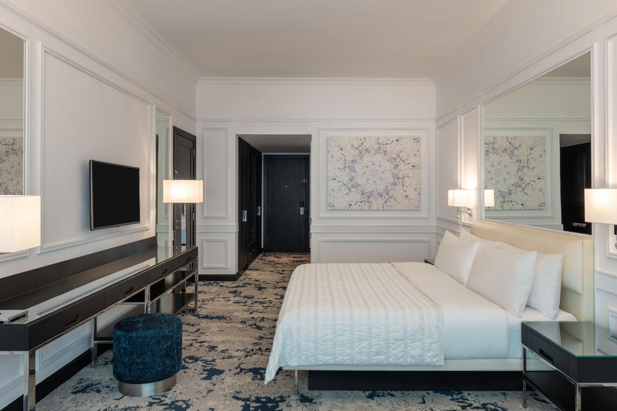 Club Superior Sea View with Balcony, 1 King, Breakfast, Happy Hour, Afternoon Tea