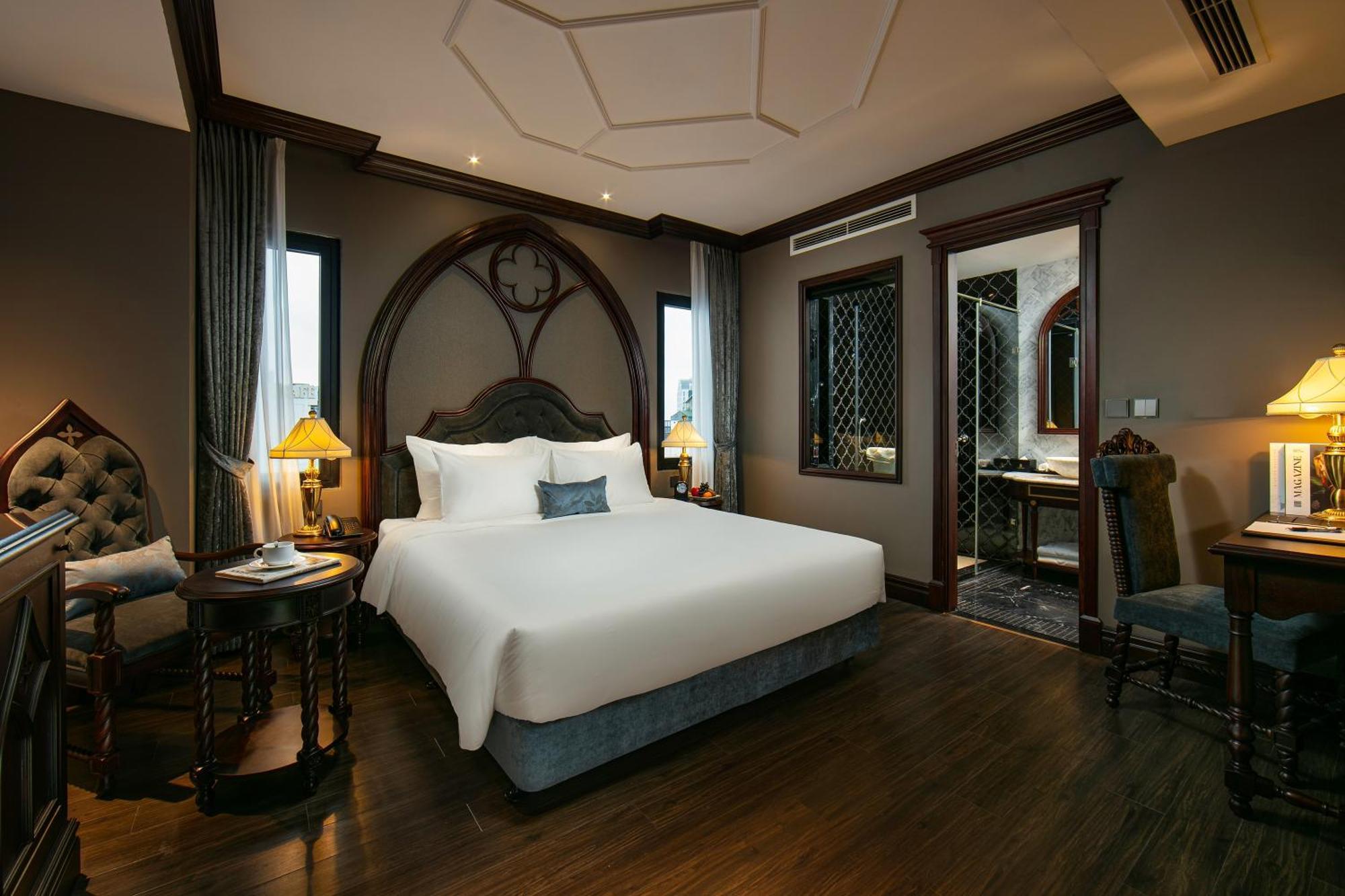 Deluxe King Room,1603145415:JPEG