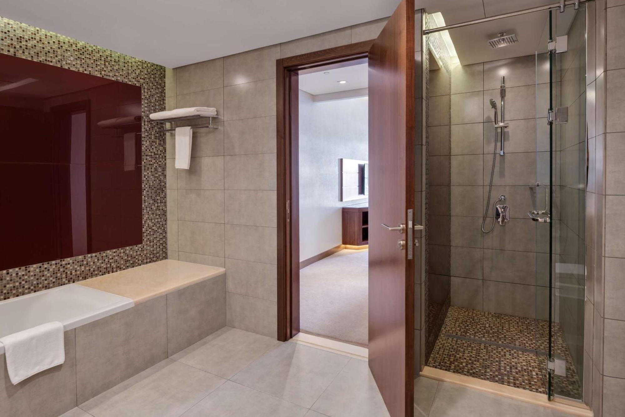 Premium Room with Balcony and Downtown View