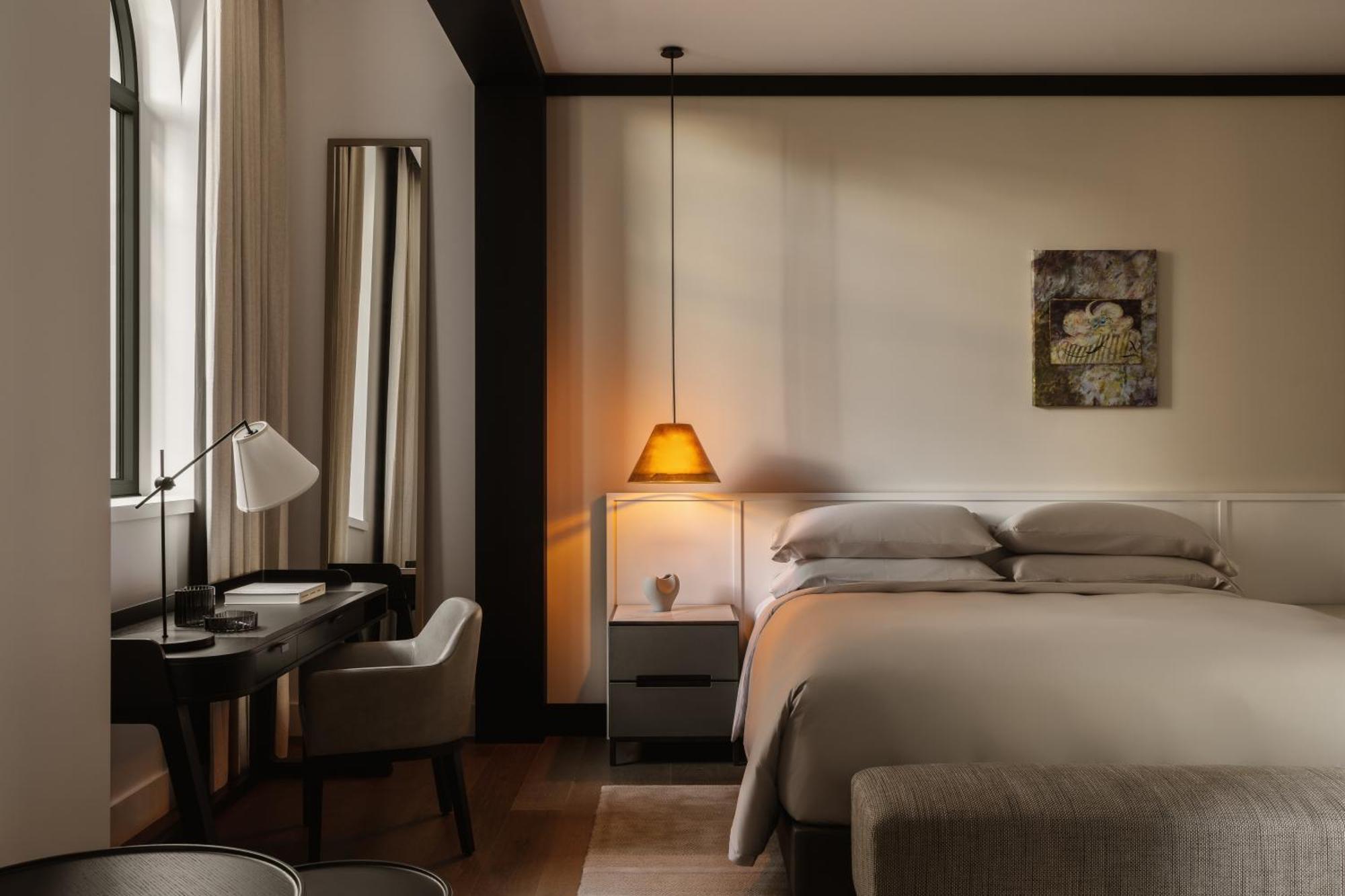Premier King Room