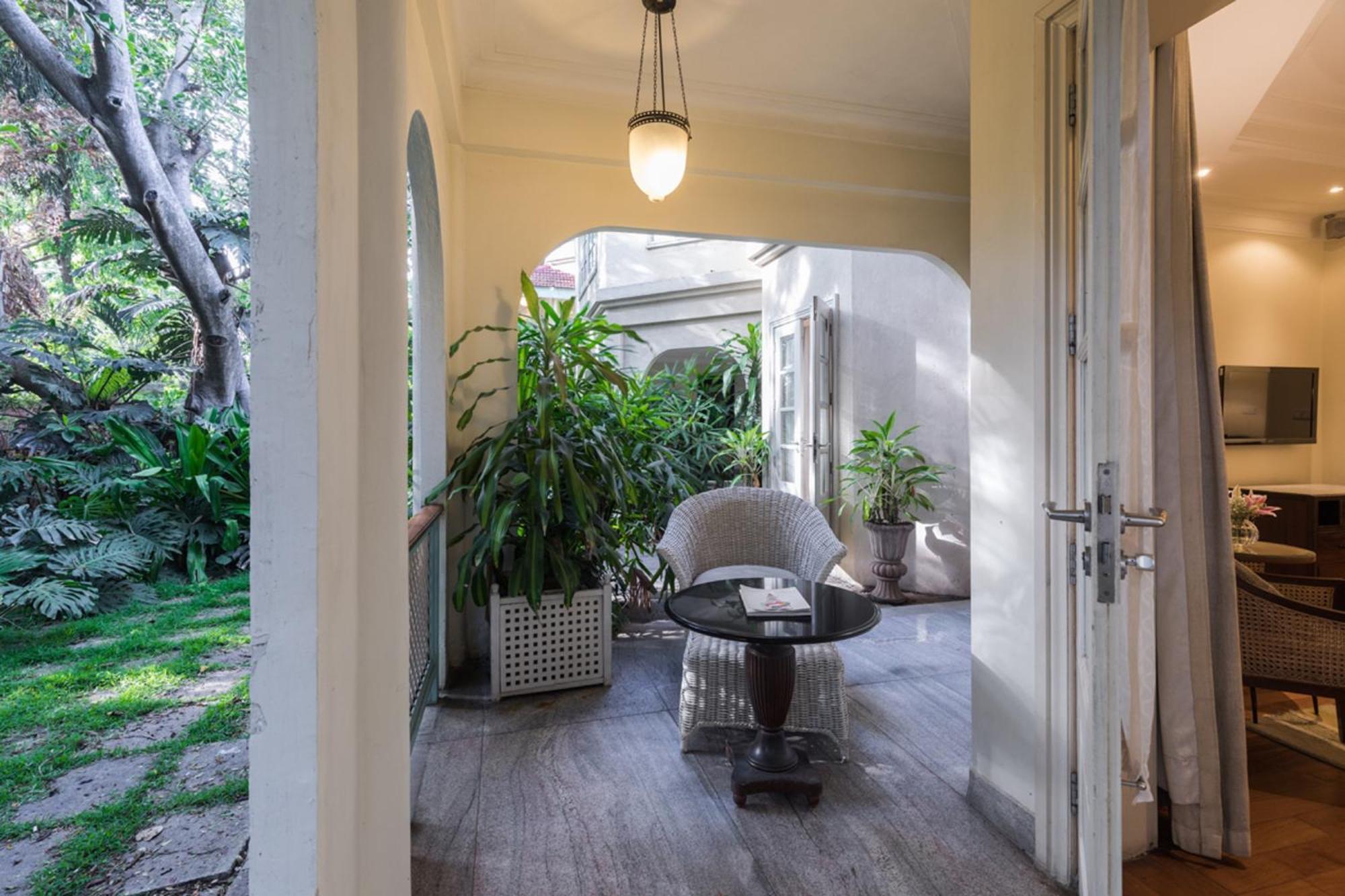 Luxury Room Garden View King Bed