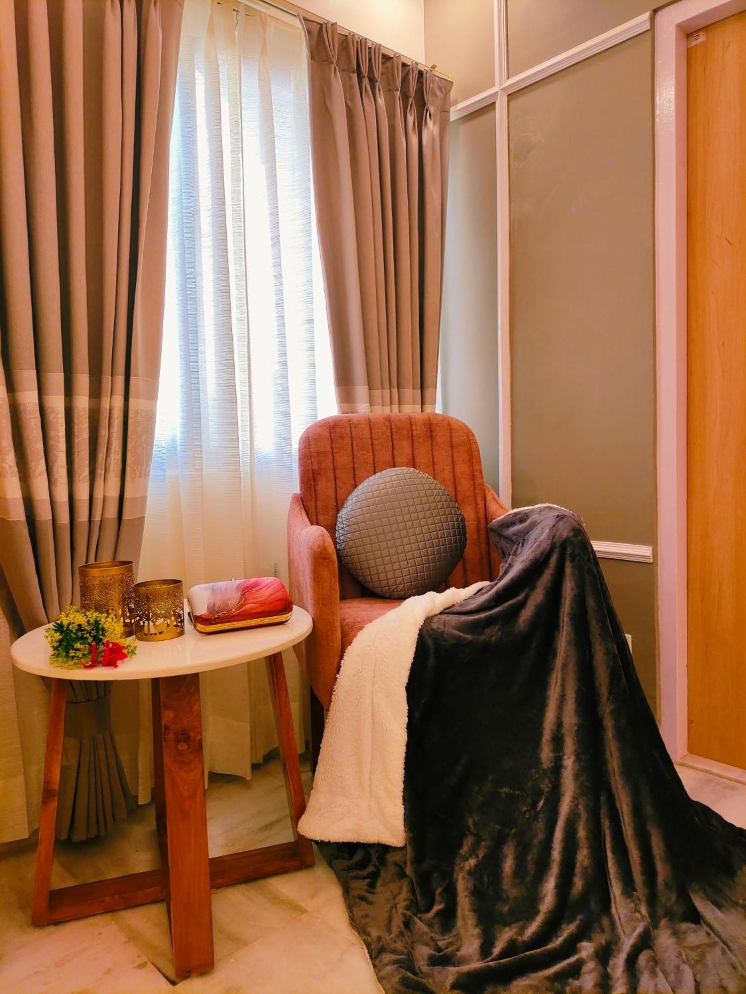 Premium Room European Style Décor City View Non Smoking Enjoy on F&B Spa car Hire Complimentary Welcome Drink & Hi-Tea on Candlelight & Room Decoration