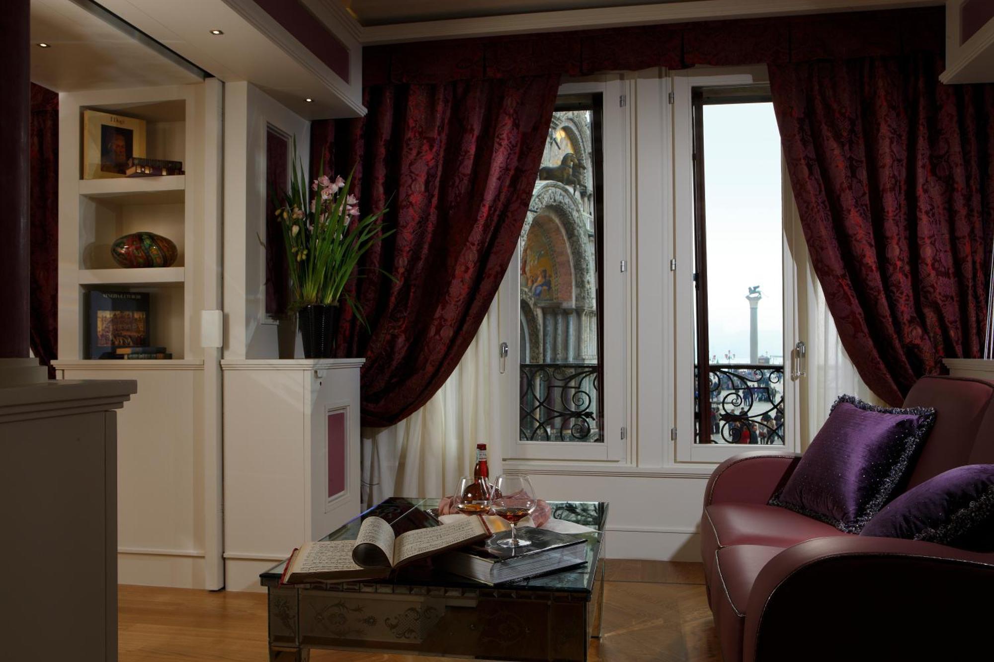 Two-Bedroom Suite San Marco Square View
