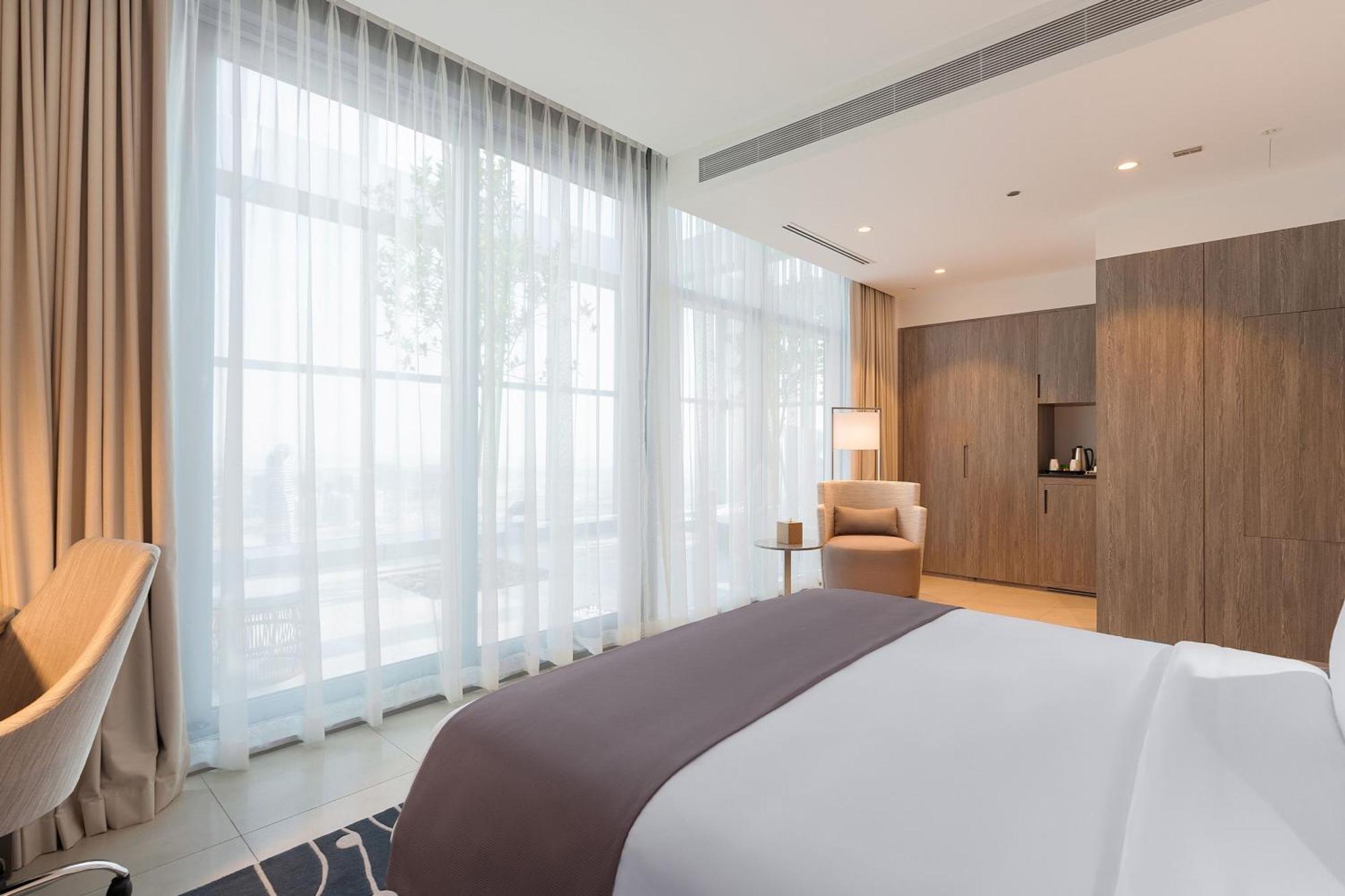 Skyline Terrace Room with NEST Club Lounge and Soluna Beach Club Access,1586941788:JPEG