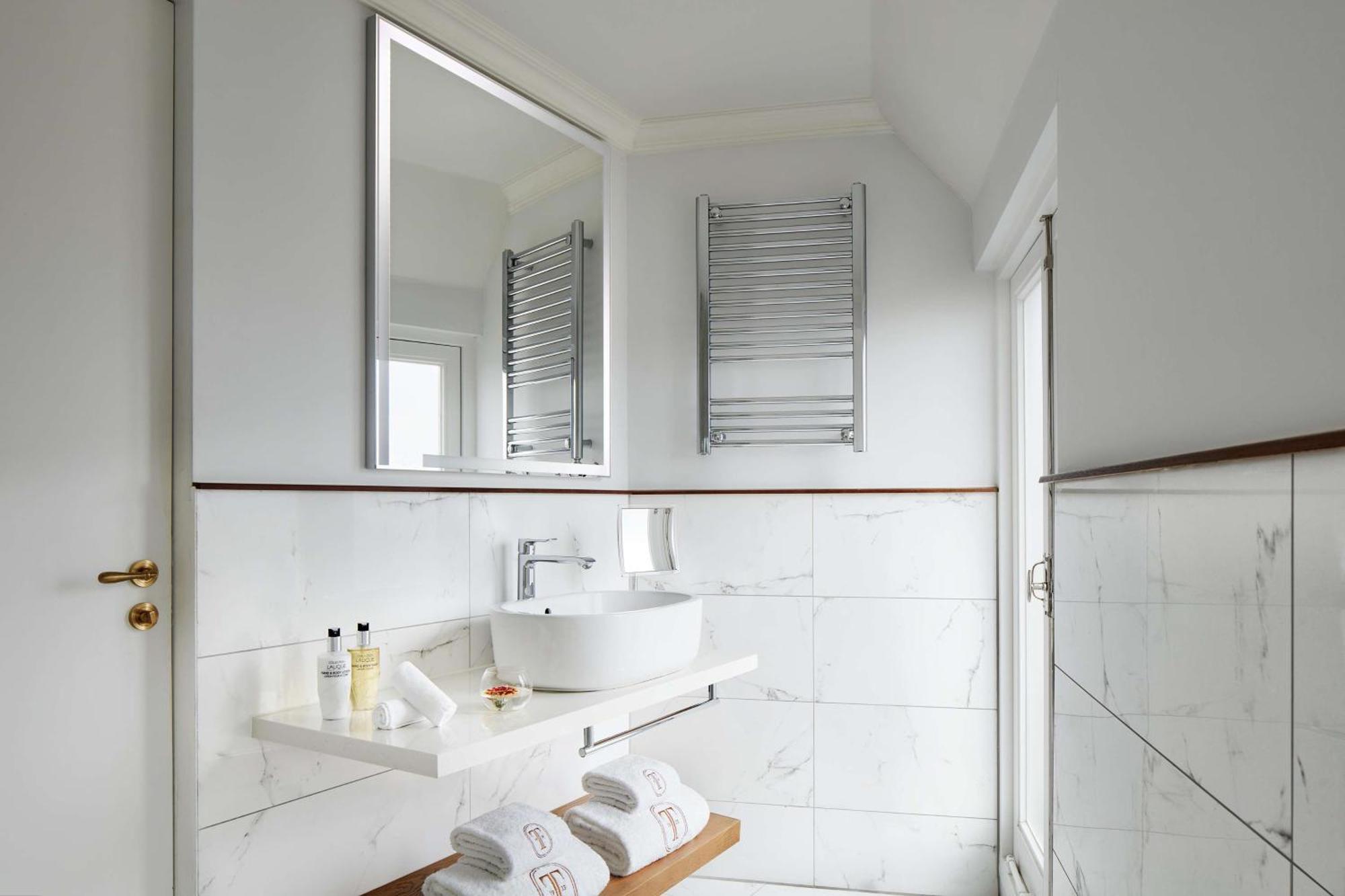 Junior Suite with Canal View