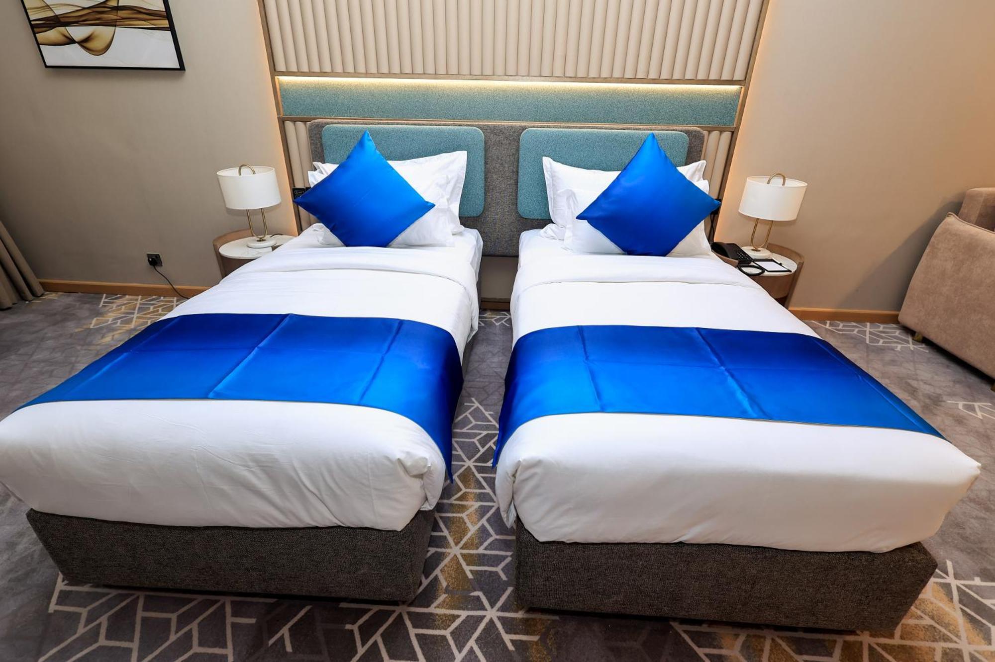 Premium Twin Room - Non-Smoking