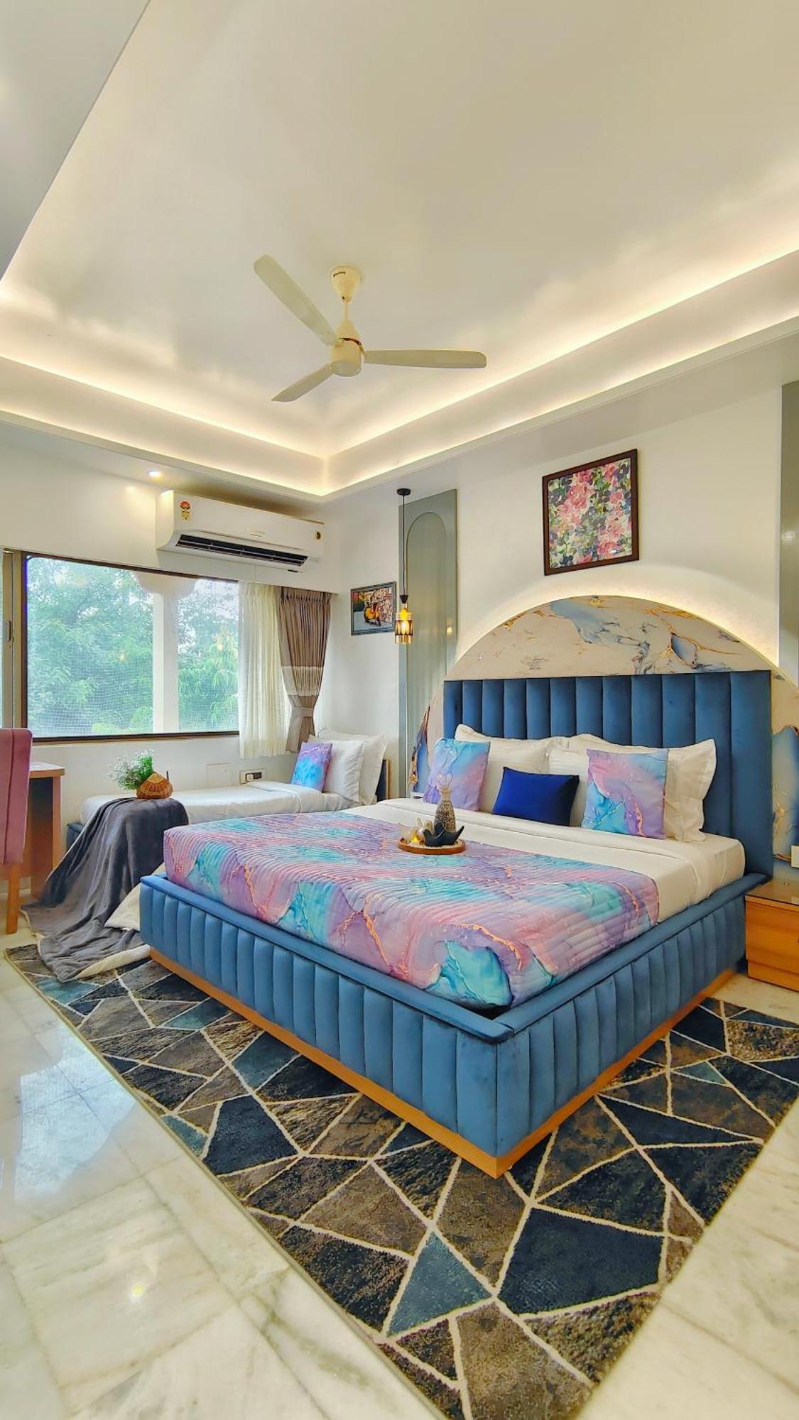 Premier Triple Room Daybed Non Smoking Enjoy on F&B Spa car Hire Complimentary Welcome Drink & Hi-Tea on Candlelight & Room Decoration