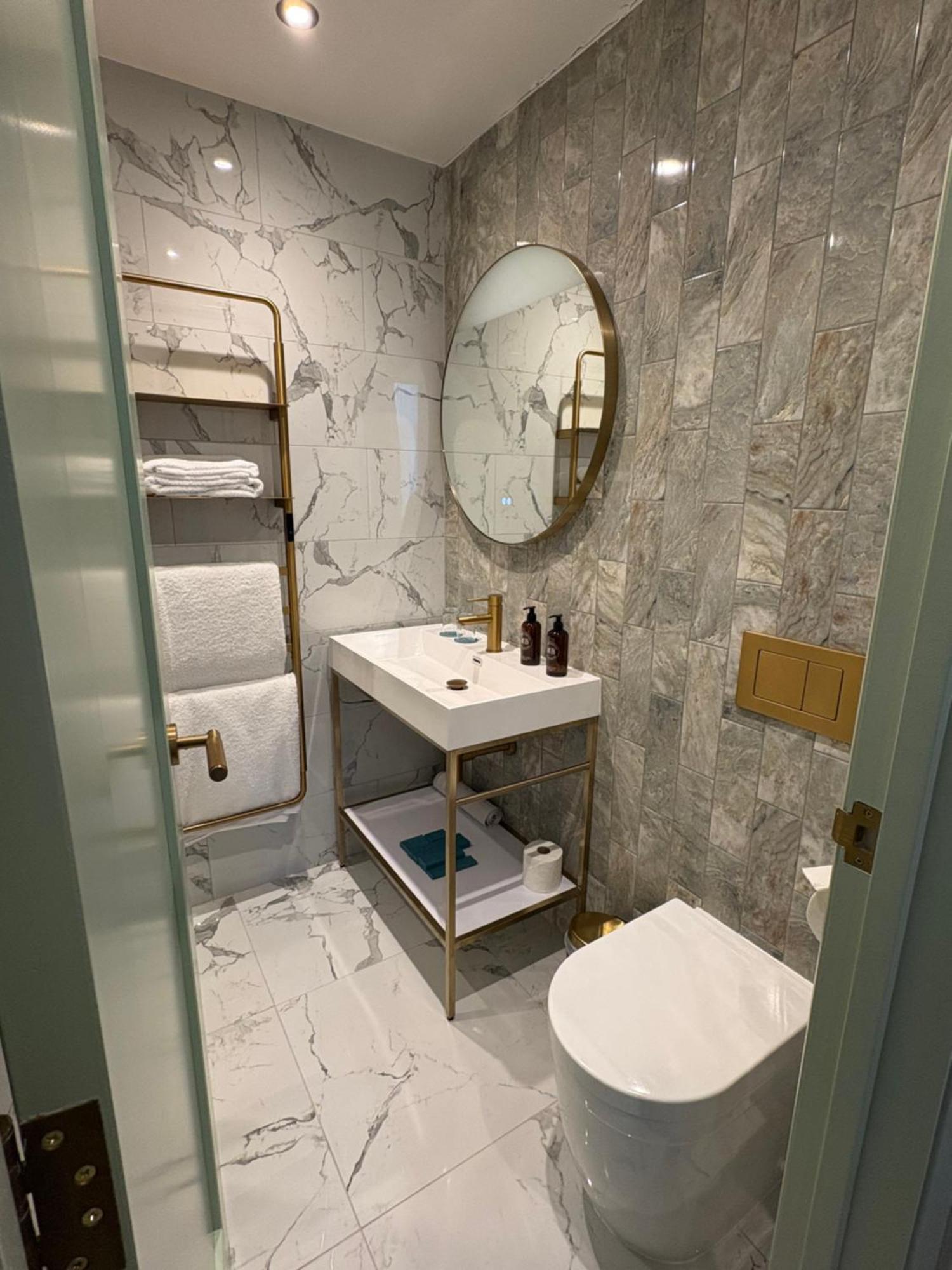 Continental Suite,1689150091:JPEG