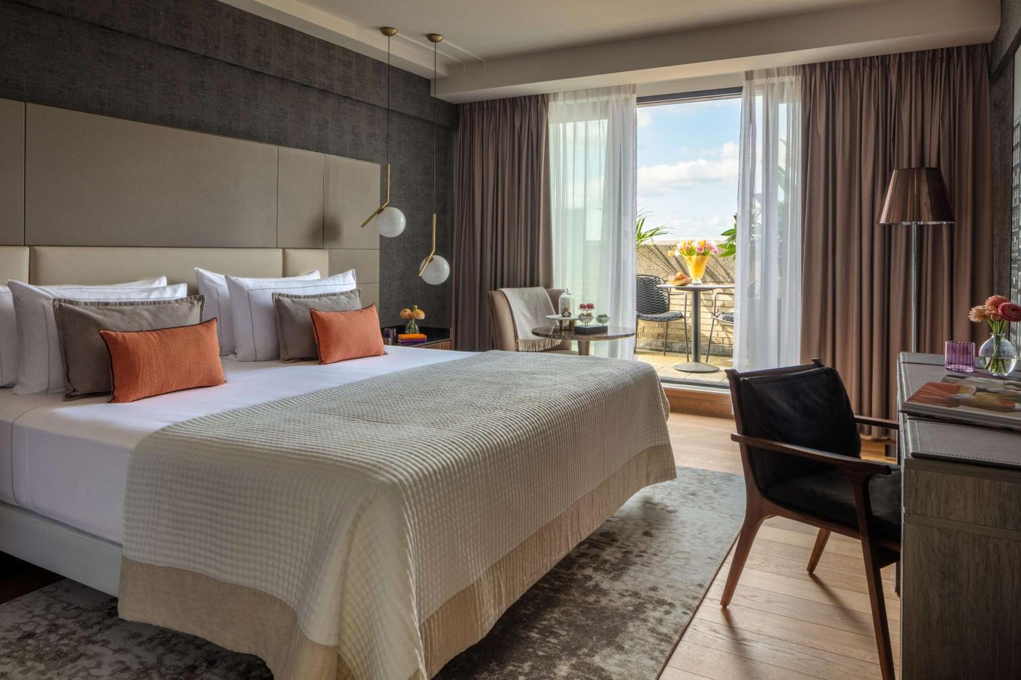 Dam View Suite