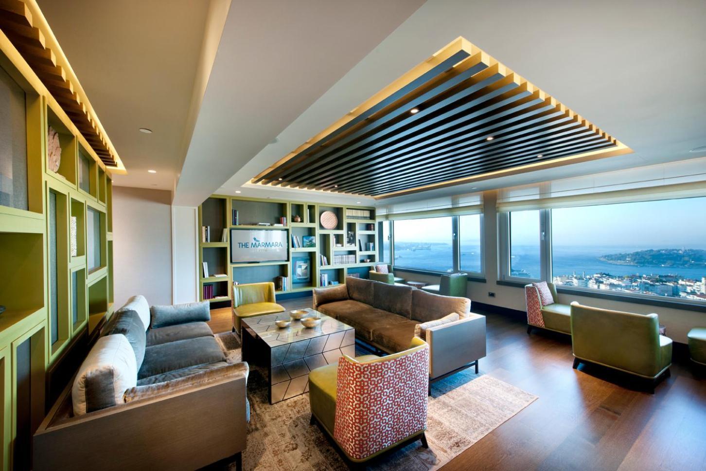 Flying Carpet Suite with Lounge Access