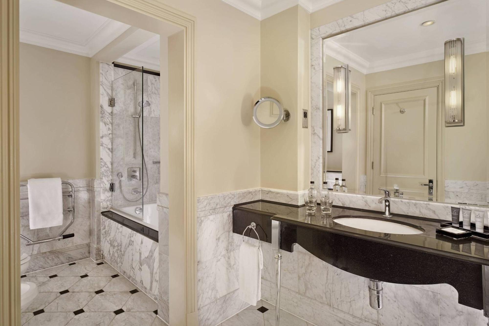 Deluxe Room, Guest room, 1 Queen