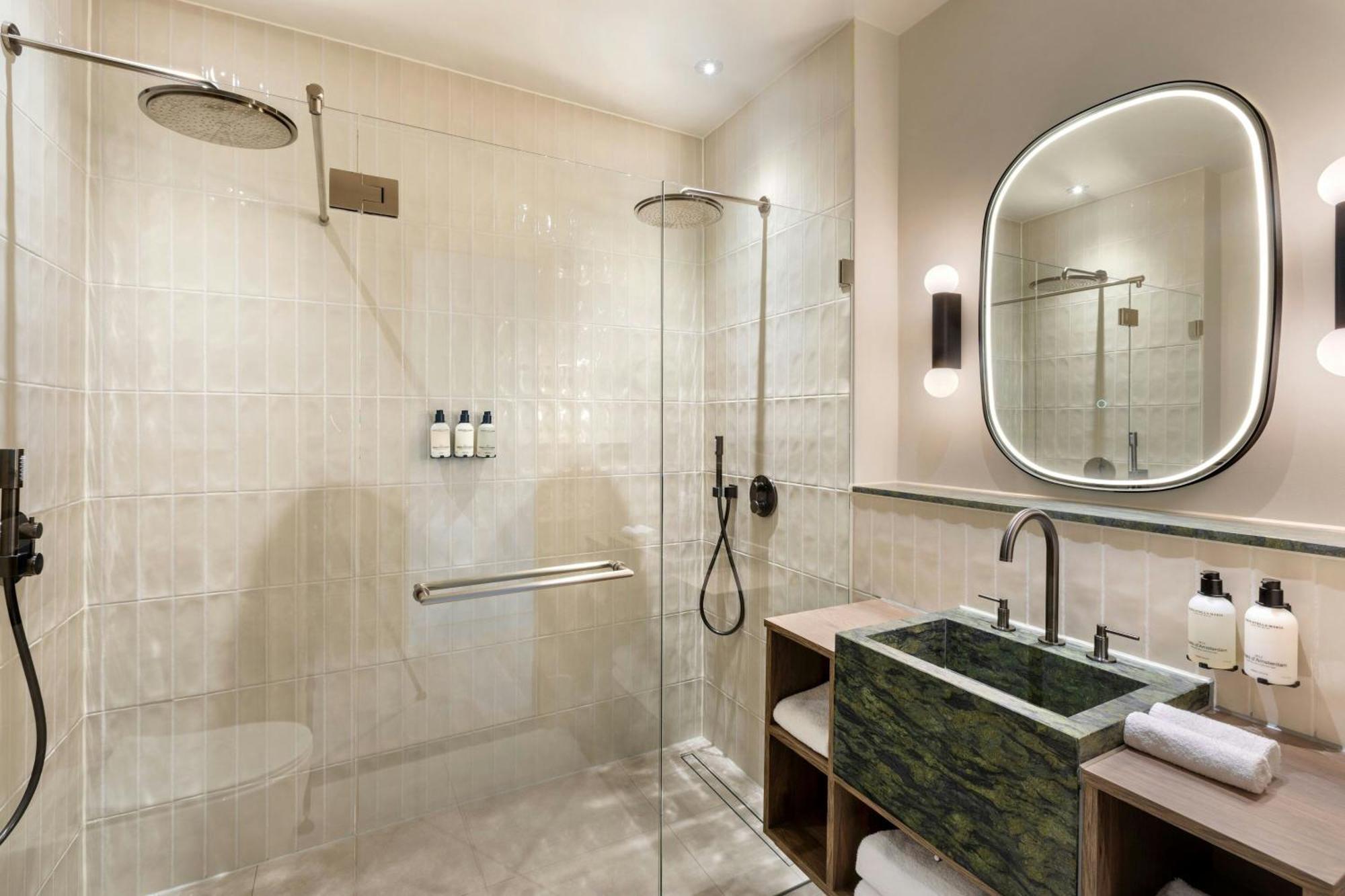 Junior King Suite,1645648539:JPEG