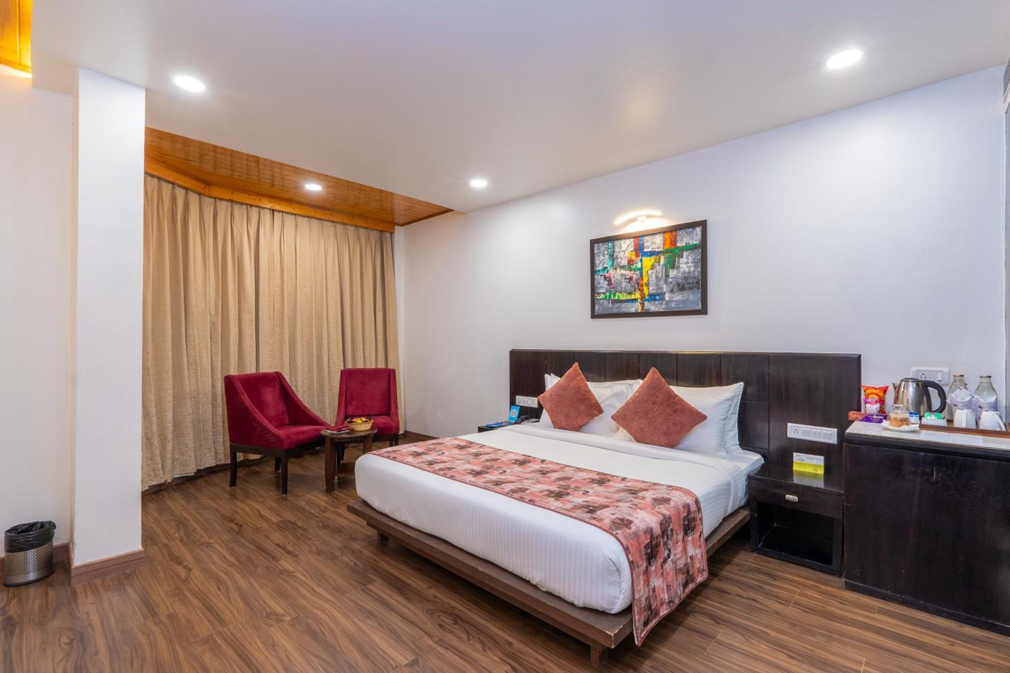 Deluxe Room,1652771346:JPEG