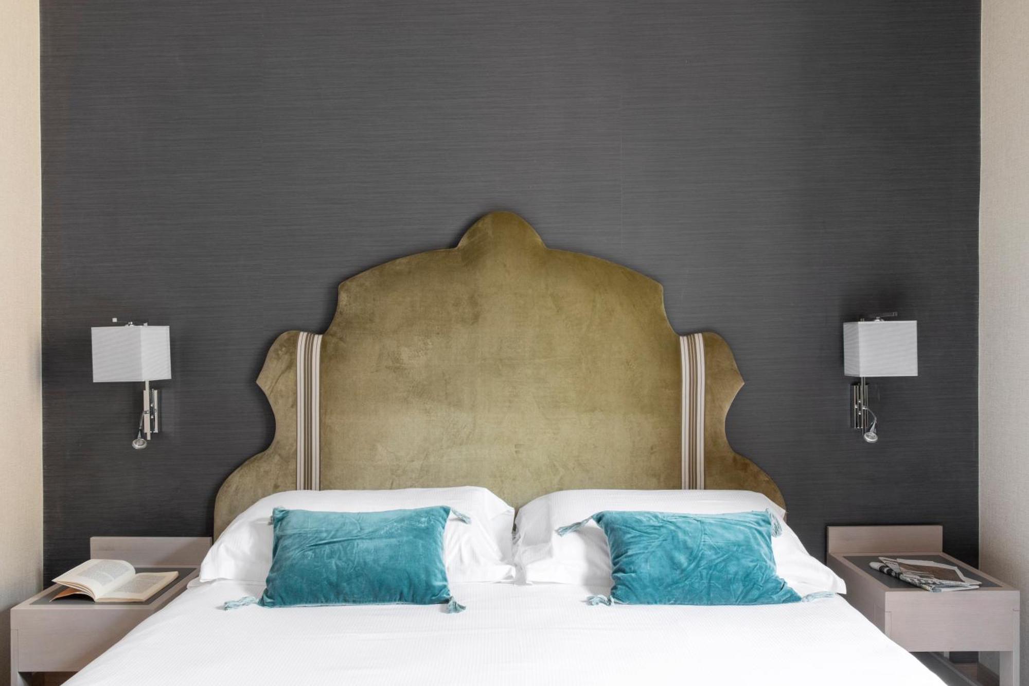 Superior Room,1656819734:JPEG