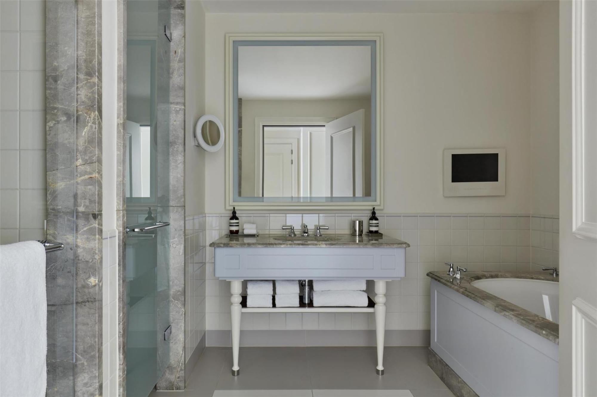 Premier Twin Room