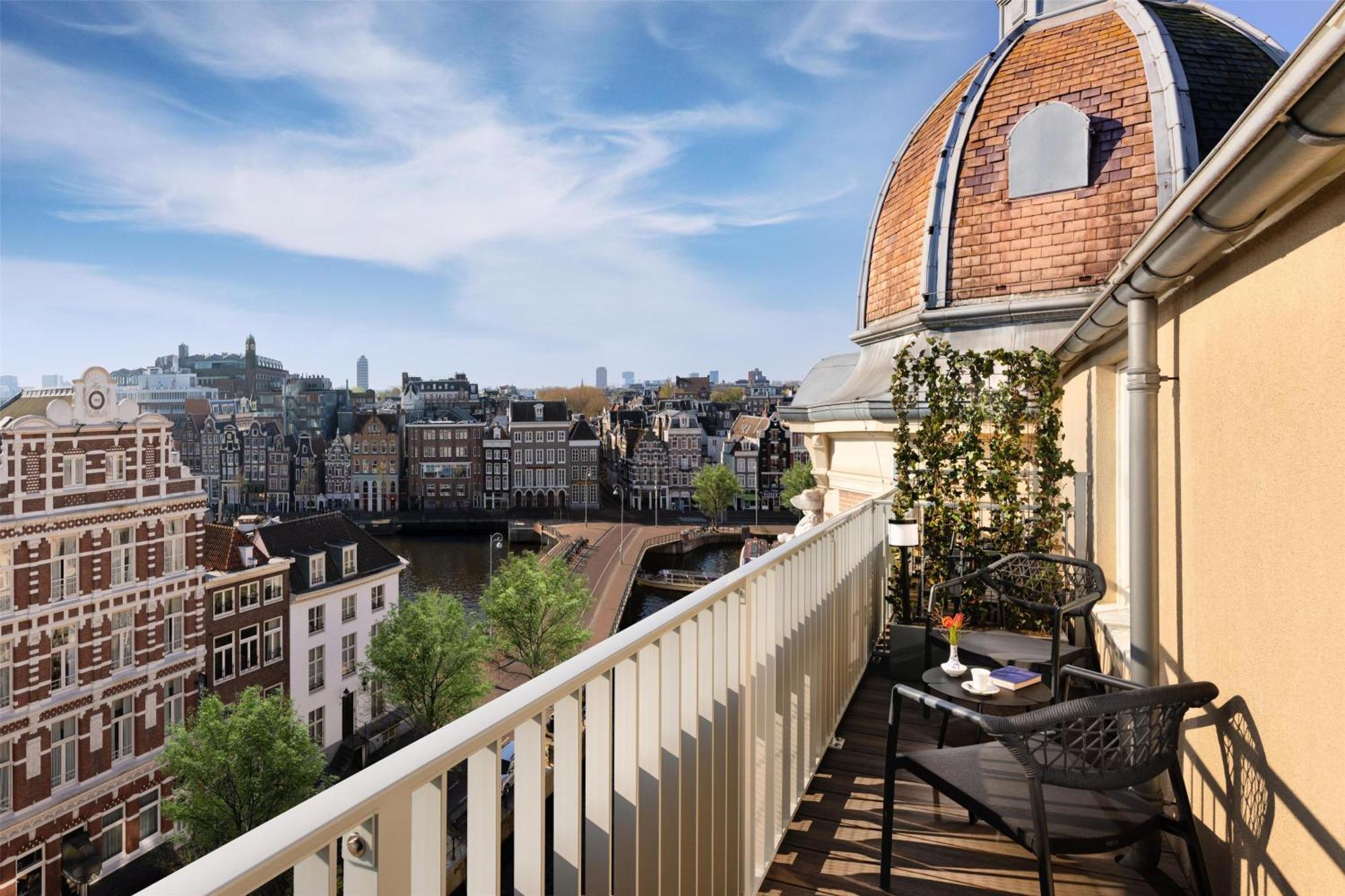 Superior Room Canal View Balcony