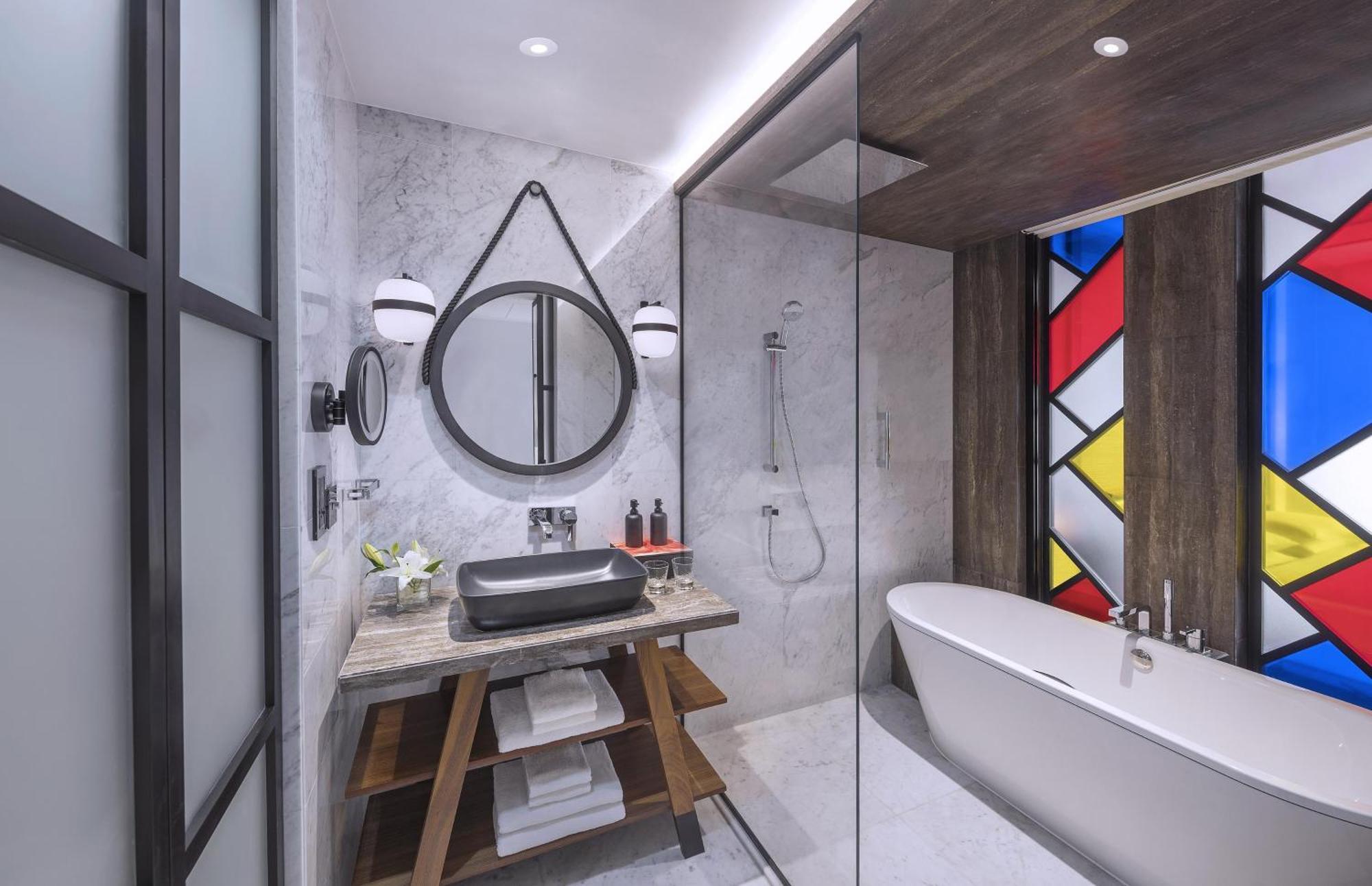 Twin Room,1567180787:JPEG