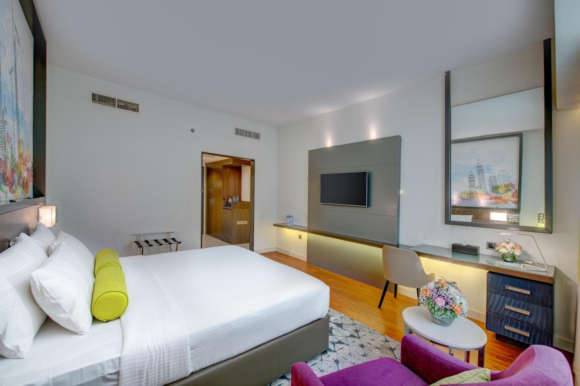 Executive King Room - Non-Smoking