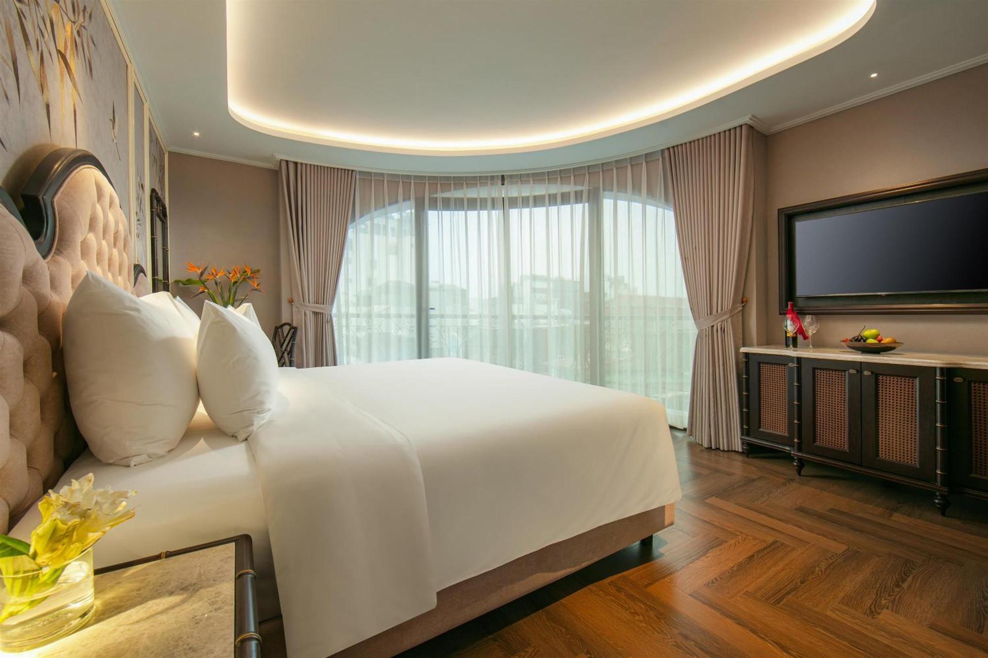 Premier Room