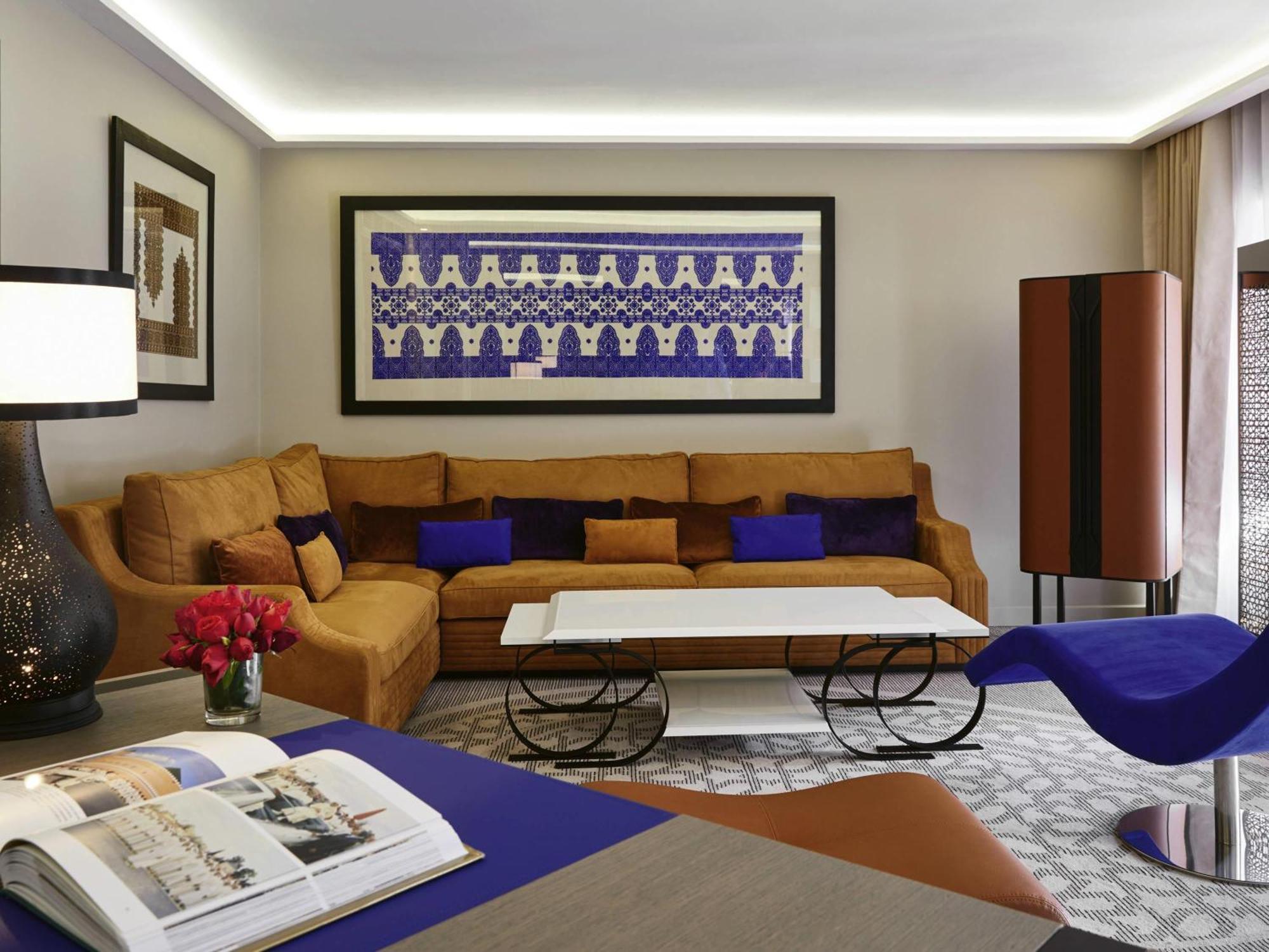 Junior Suite Living Room Sofa