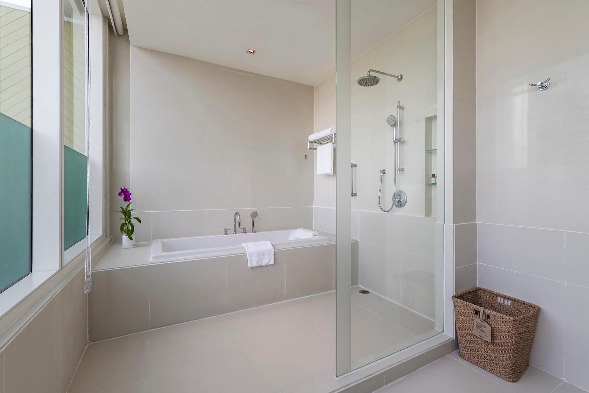 Family City View Suite