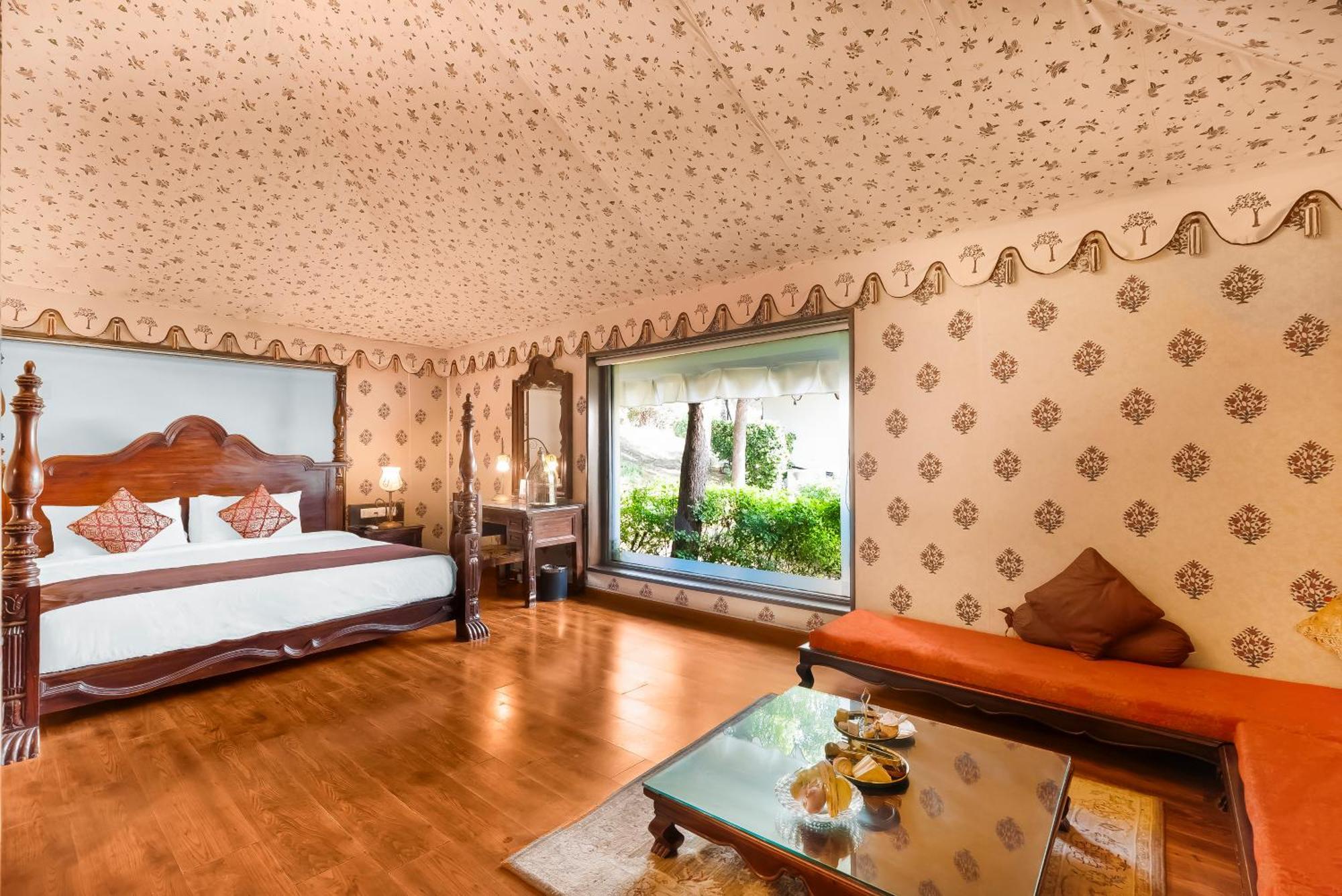 Grand Luxury Tent