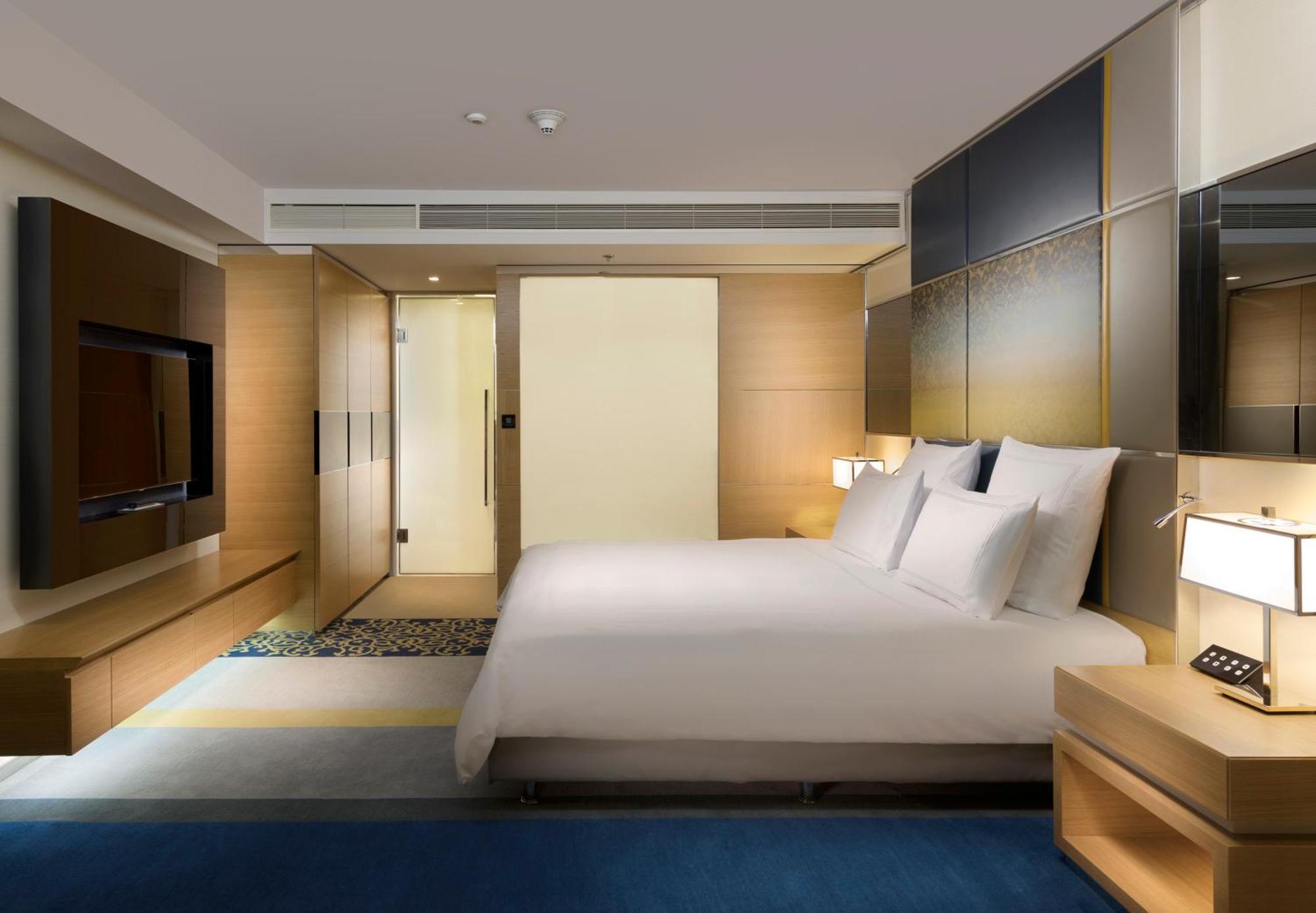 Executive Terrace Suite