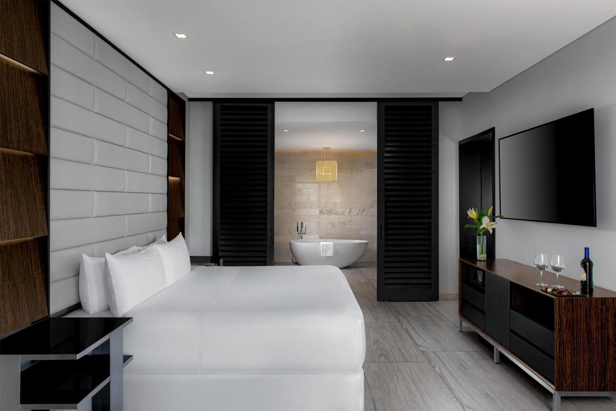 Presidential King Suite