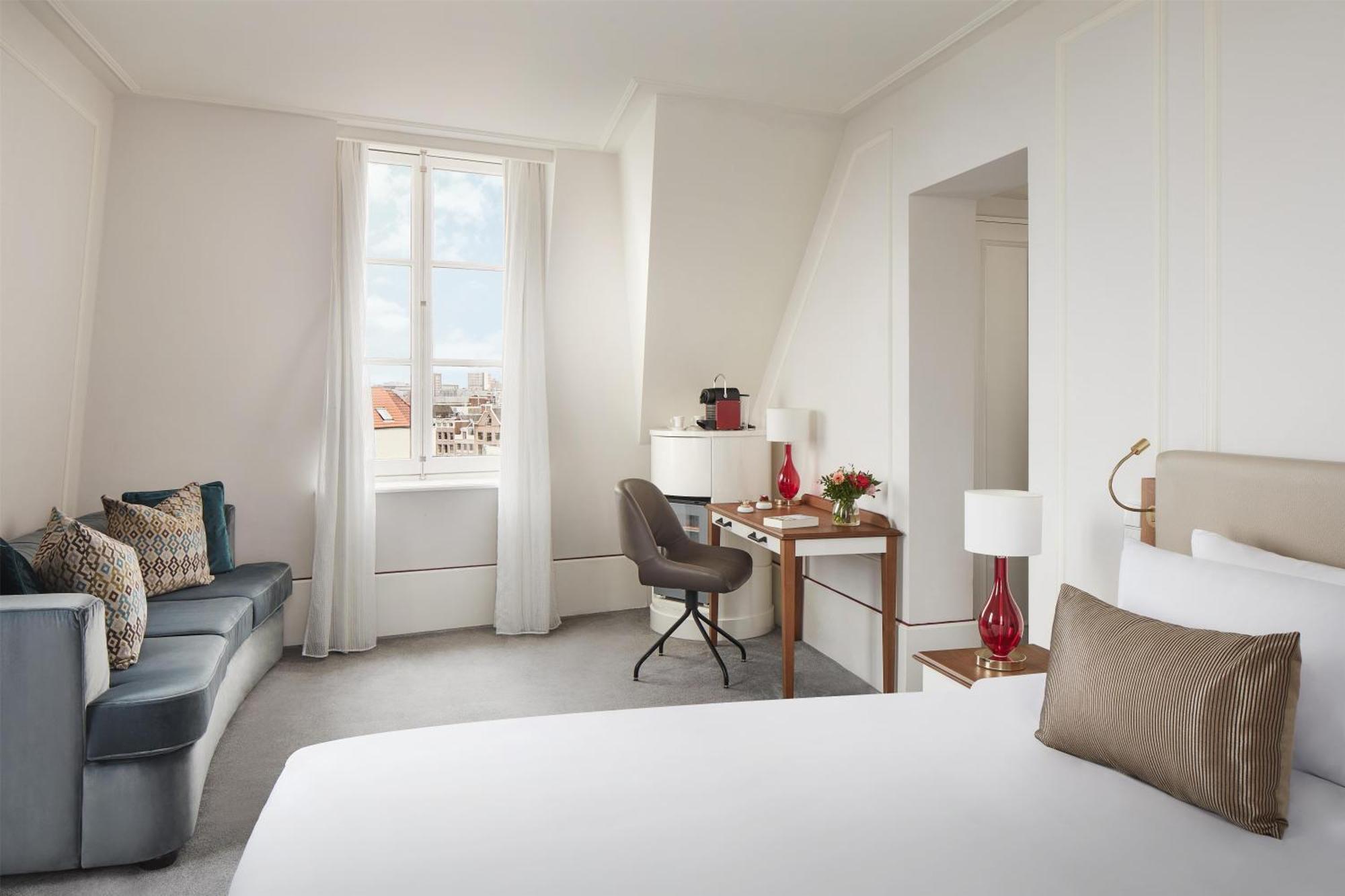 Junior Suite Canal View